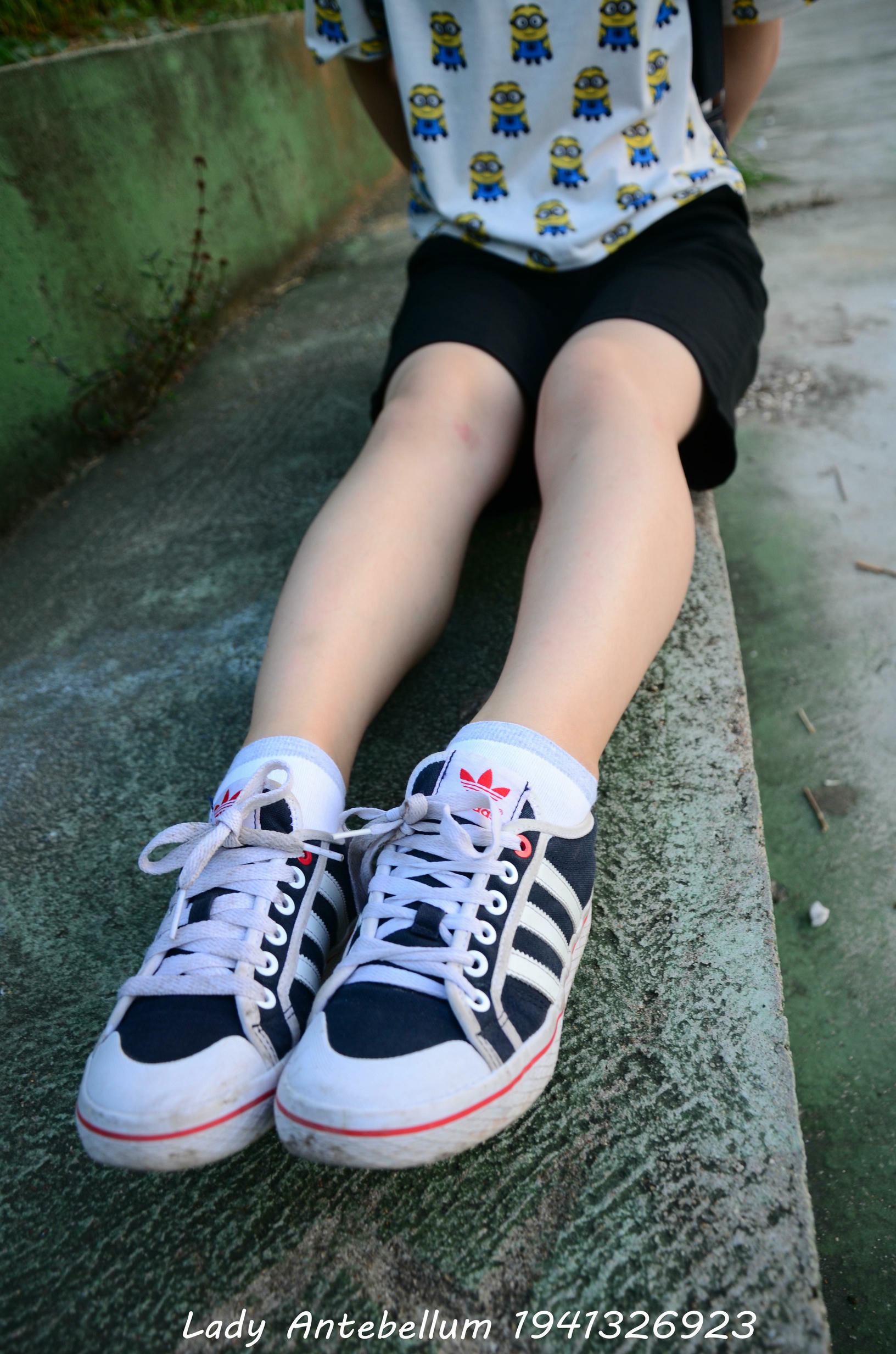 [战前女神] 恋足美腿棉袜女神级摄影套图 047 [116P-162MB]_第1集