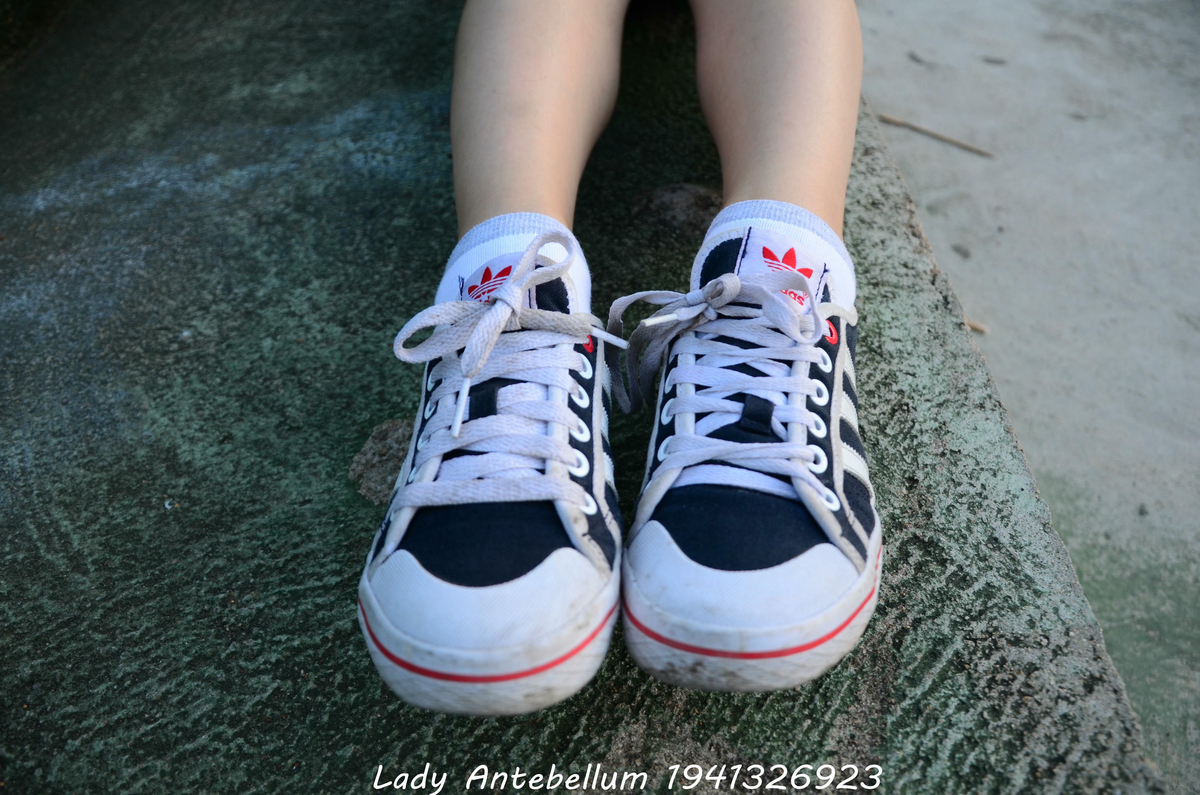 [战前女神] 恋足美腿棉袜女神级摄影套图 047 [116P-162MB]_第1集