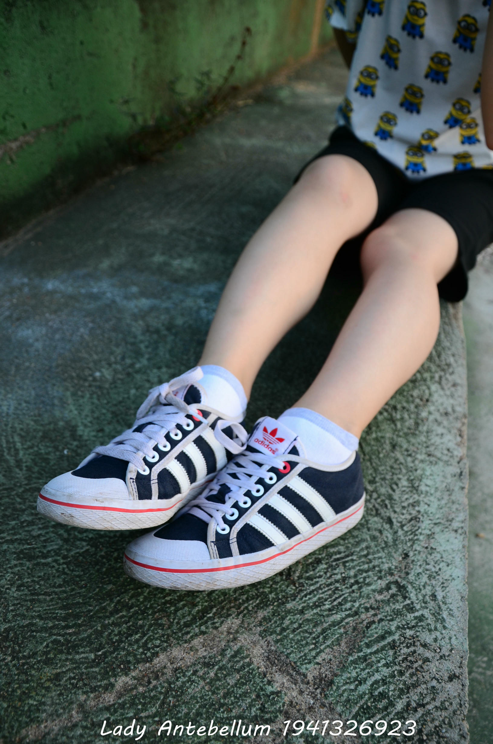 [战前女神] 恋足美腿棉袜女神级摄影套图 047 [116P-162MB]_第1集