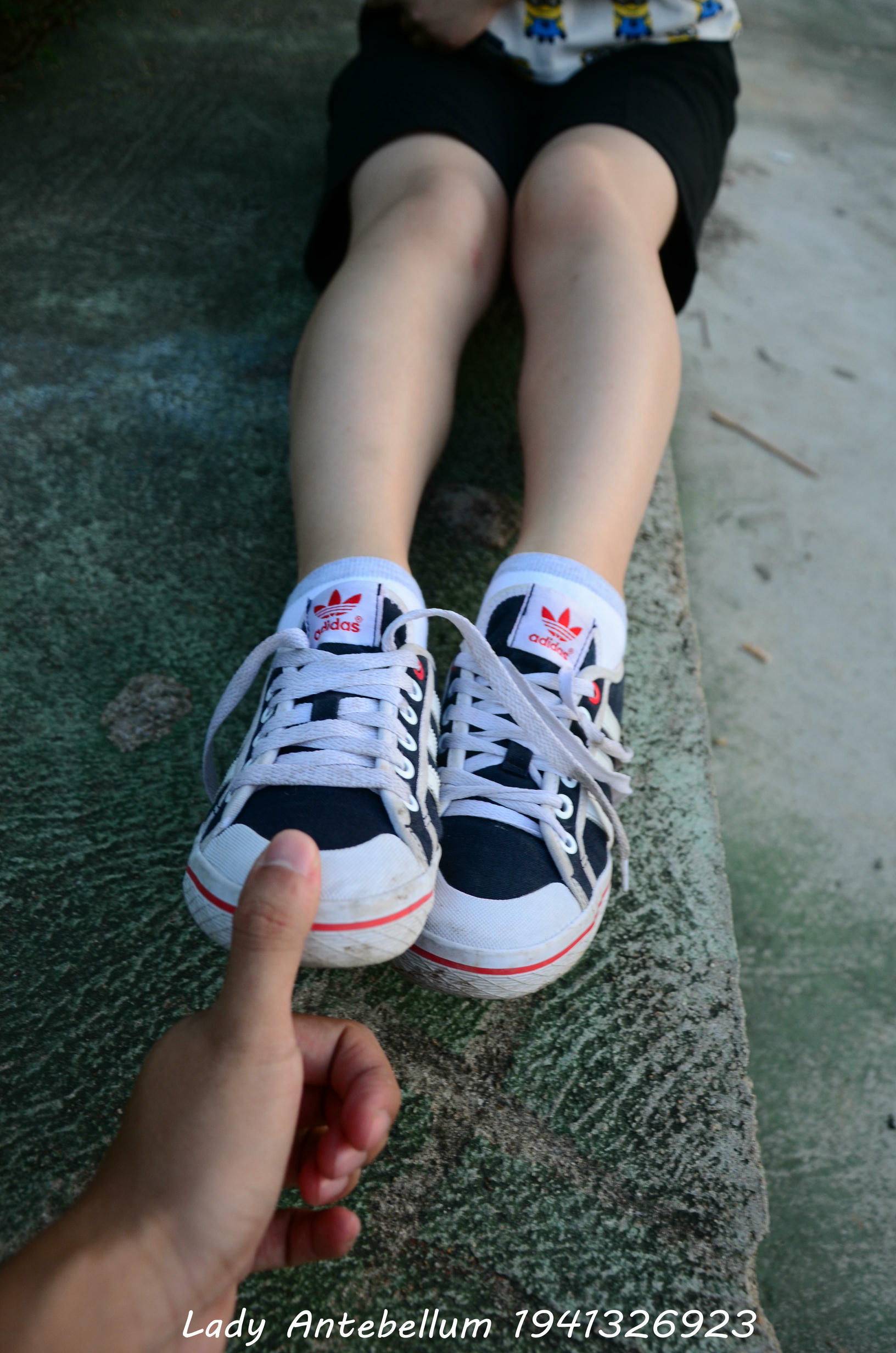 [战前女神] 恋足美腿棉袜女神级摄影套图 047 [116P-162MB]_第2集