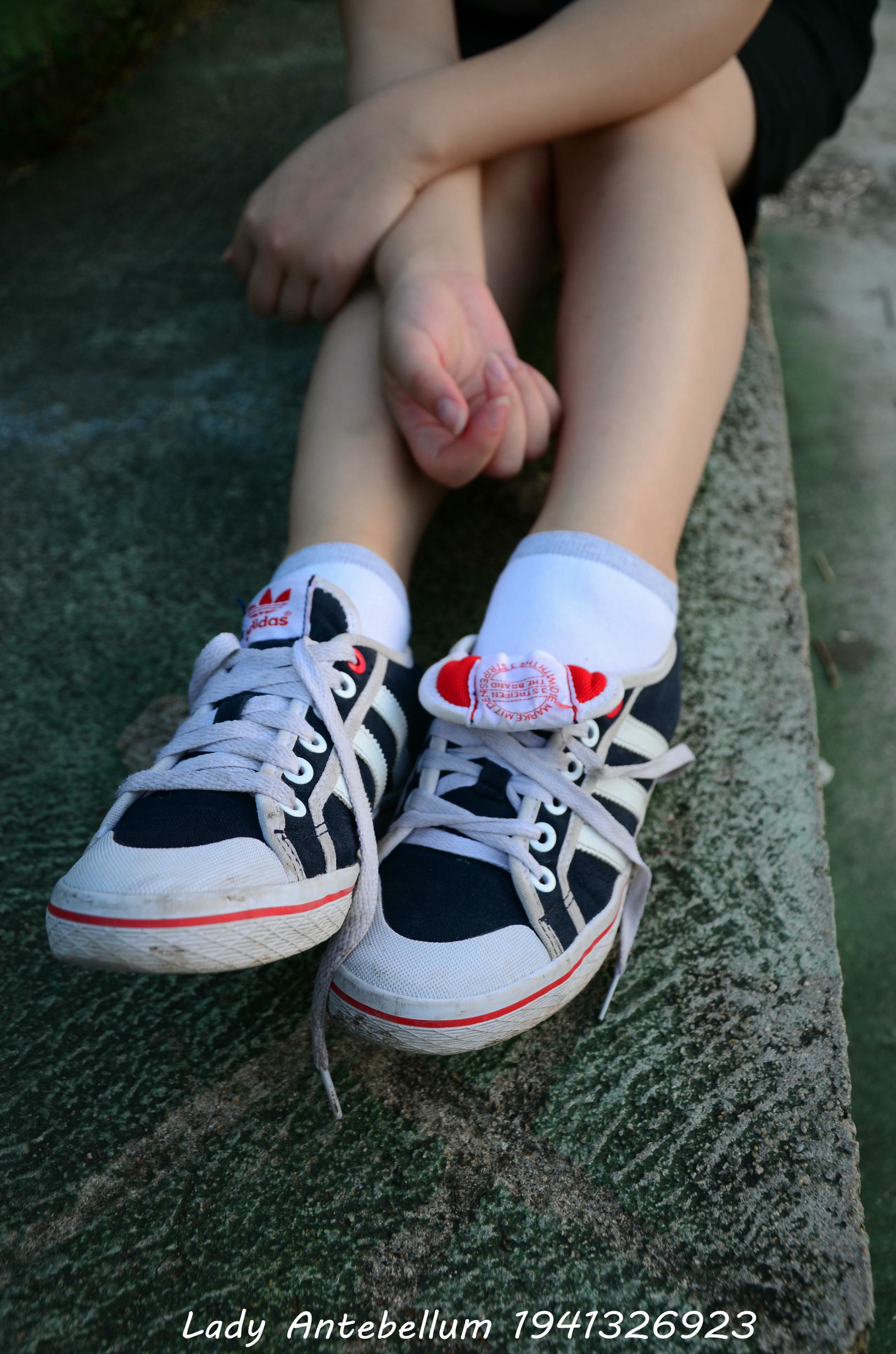 [战前女神] 恋足美腿棉袜女神级摄影套图 047 [116P-162MB]_第2集