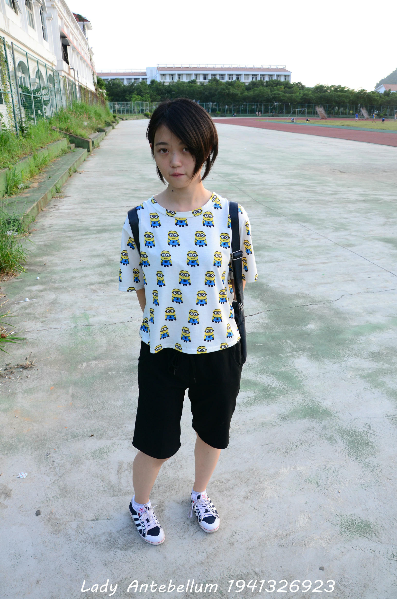 [战前女神] 恋足美腿棉袜女神级摄影套图 047 [116P-162MB]_第1集