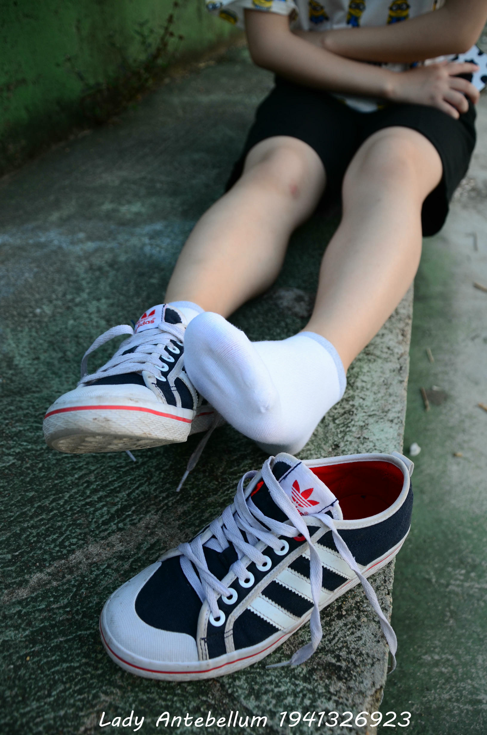 [战前女神] 恋足美腿棉袜女神级摄影套图 047 [116P-162MB]_第2集