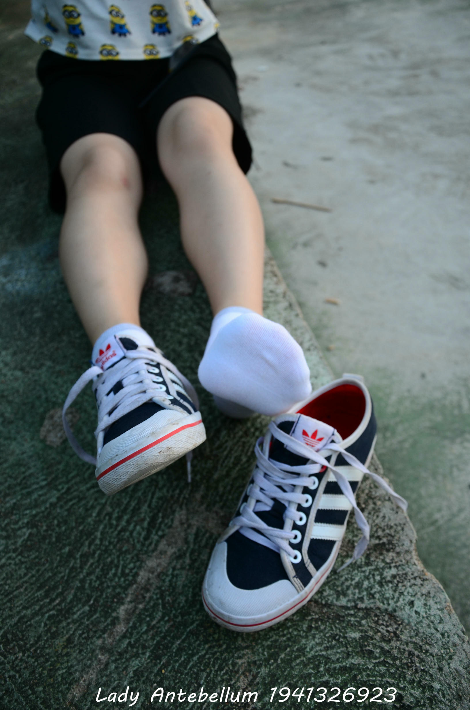 [战前女神] 恋足美腿棉袜女神级摄影套图 047 [116P-162MB]_第2集