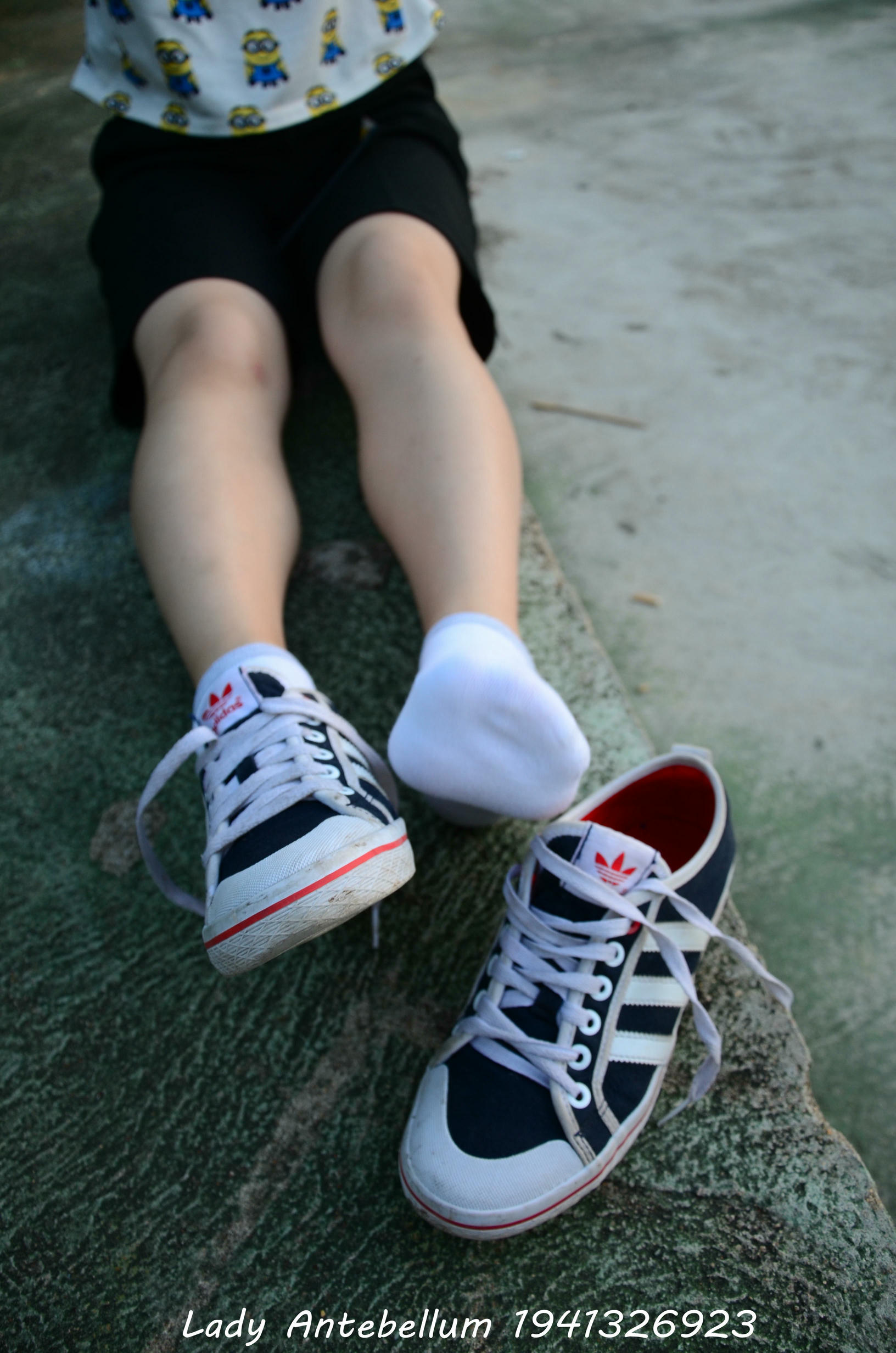 [战前女神] 恋足美腿棉袜女神级摄影套图 047 [116P-162MB]_第2集