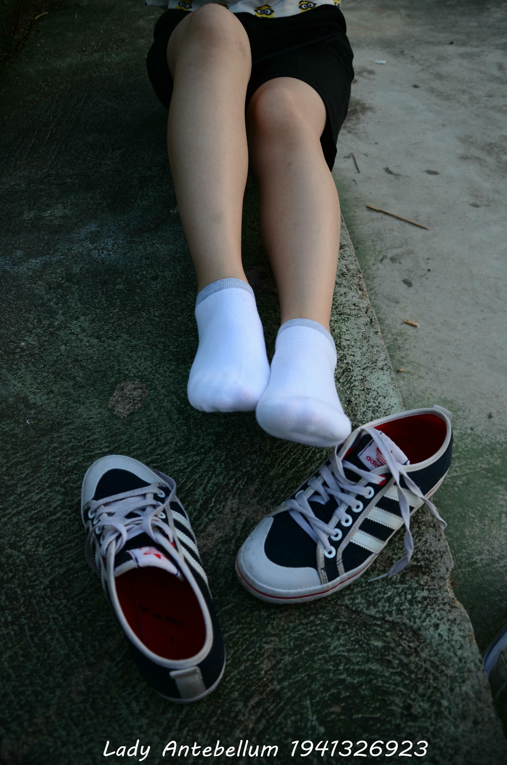 [战前女神] 恋足美腿棉袜女神级摄影套图 047 [116P-162MB]_第4集