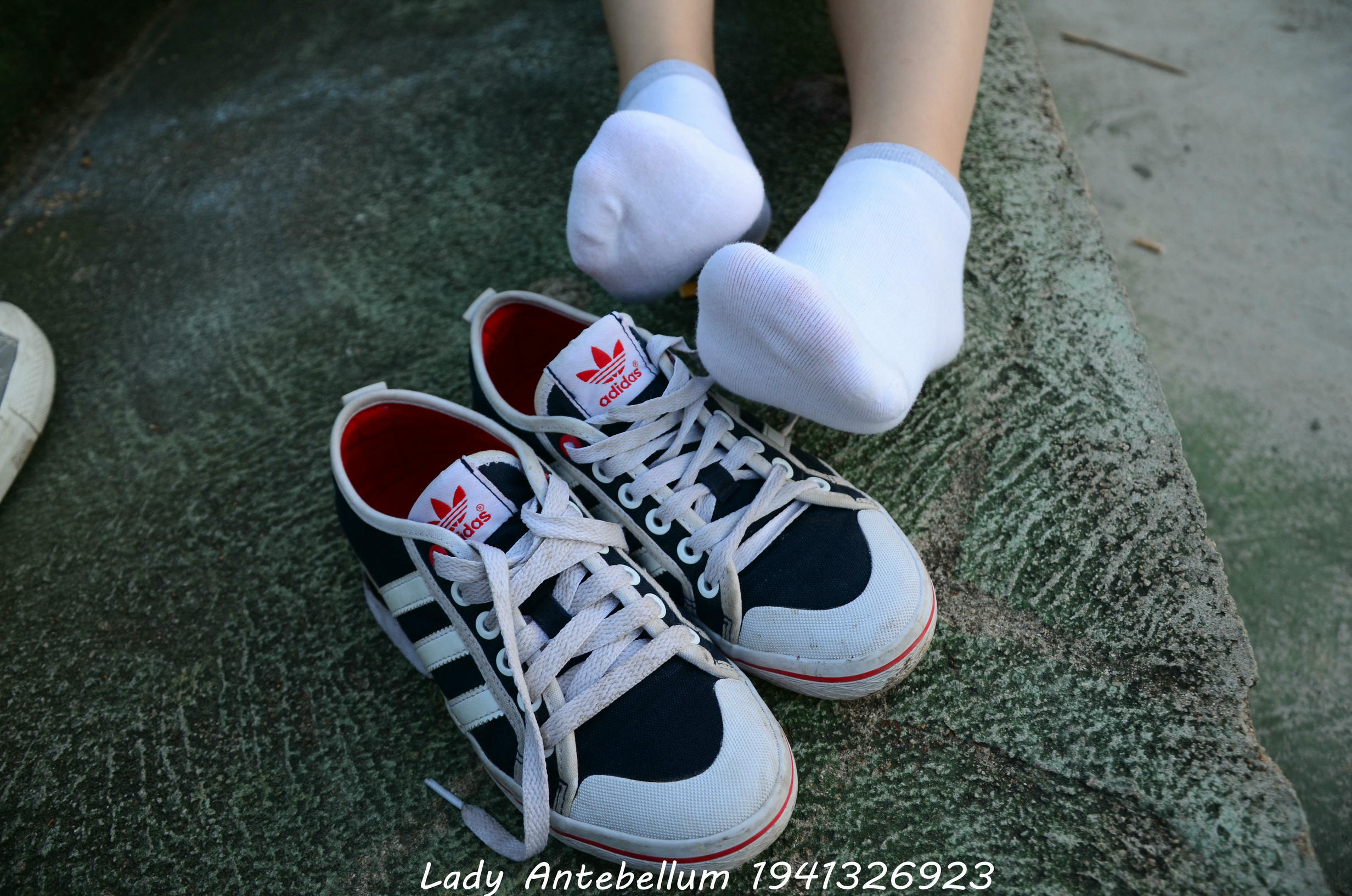 [战前女神] 恋足美腿棉袜女神级摄影套图 047 [116P-162MB]_第4集