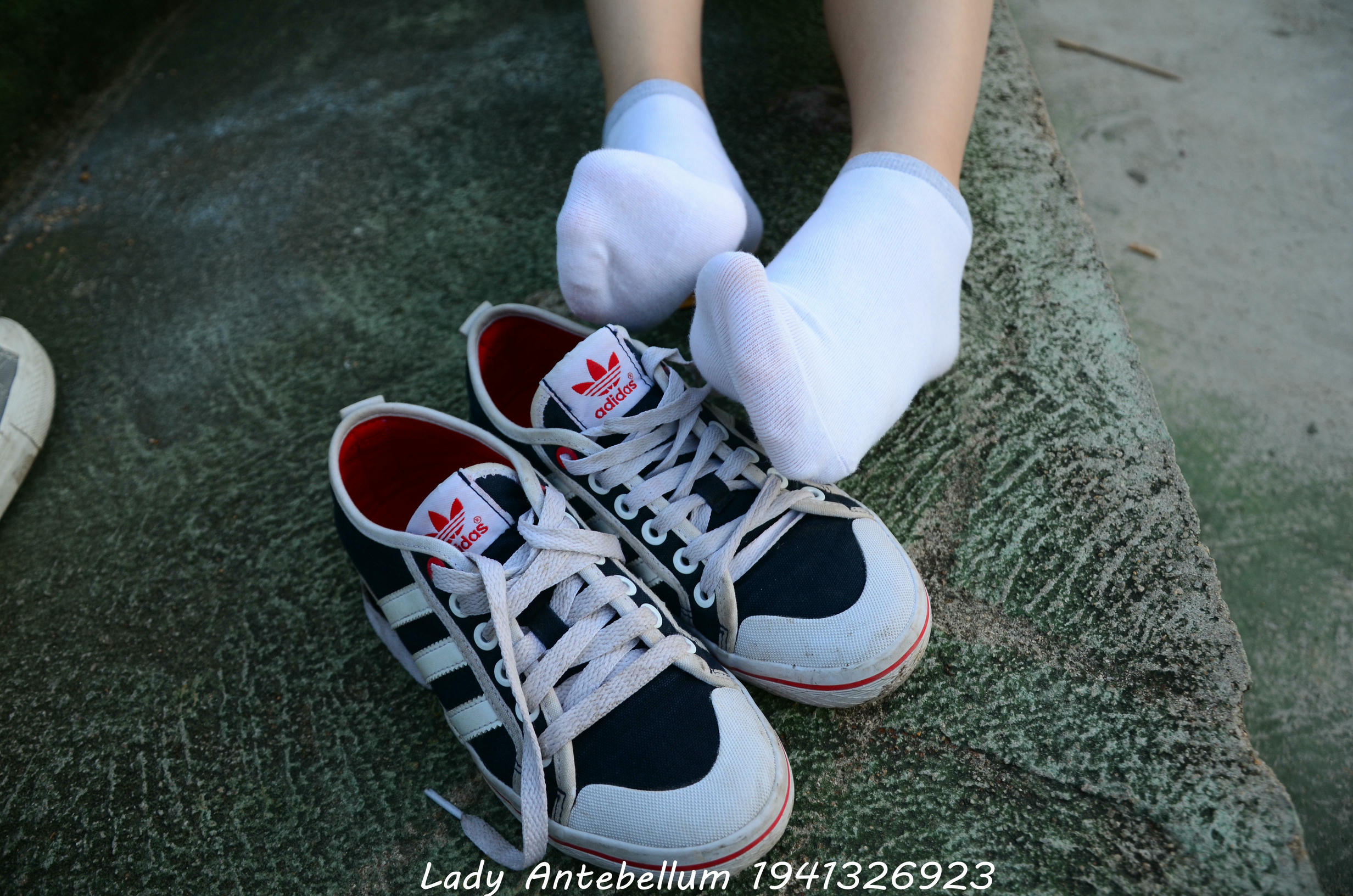 [战前女神] 恋足美腿棉袜女神级摄影套图 047 [116P-162MB]_第4集