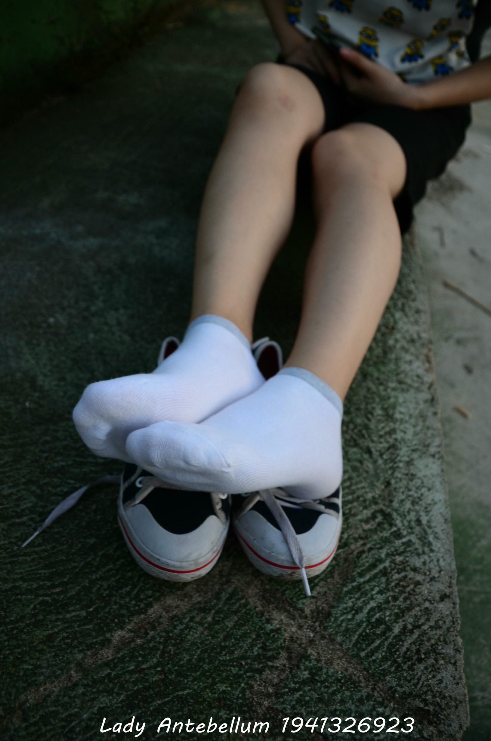 [战前女神] 恋足美腿棉袜女神级摄影套图 047 [116P-162MB]_第5集