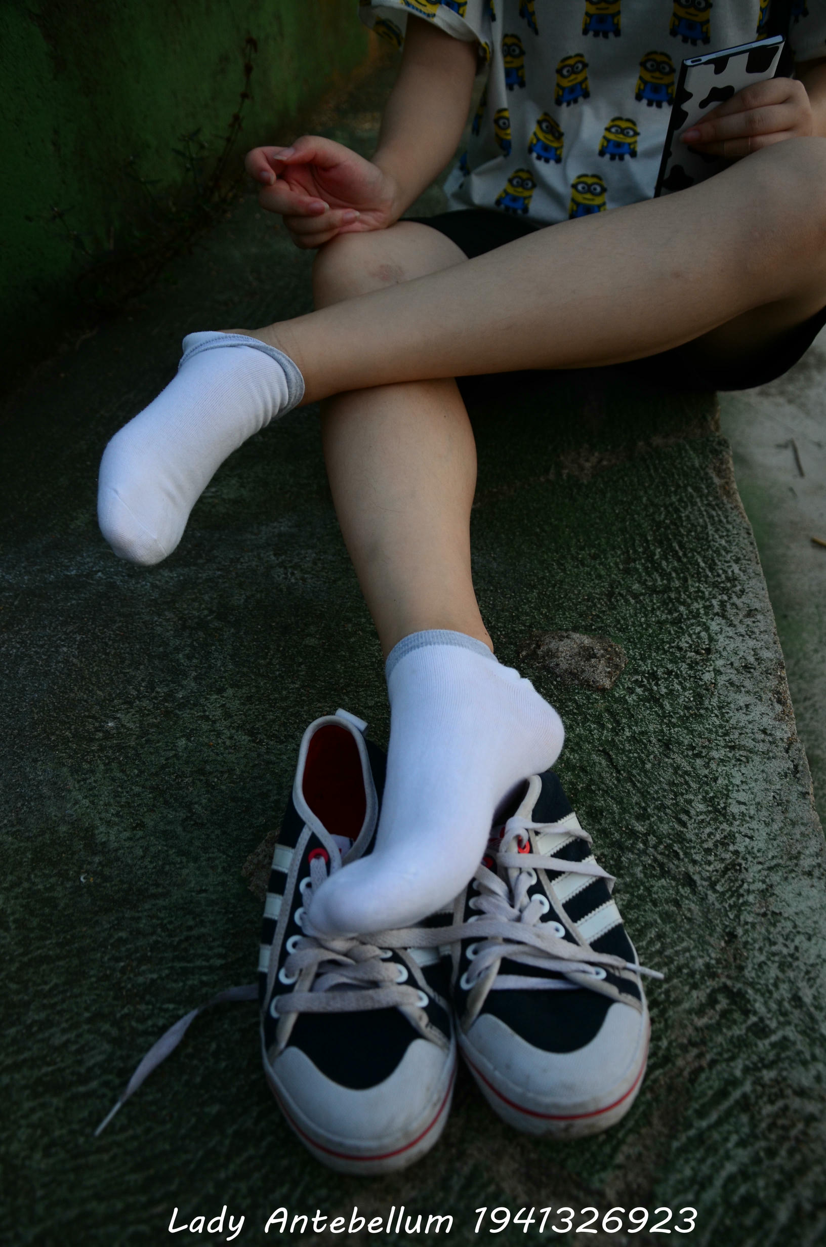 [战前女神] 恋足美腿棉袜女神级摄影套图 047 [116P-162MB]_第5集