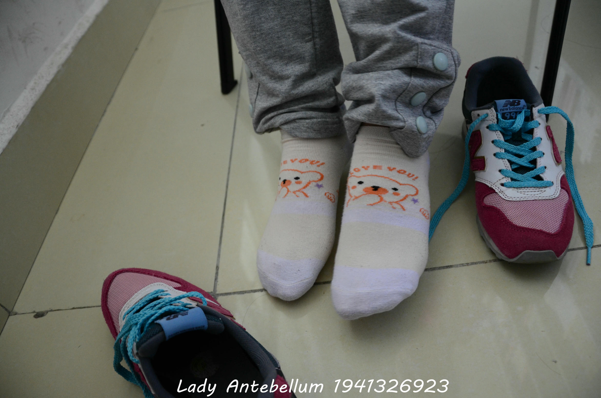 [战前女神] 恋足美腿棉袜女神级摄影套图 048 [71P-123MB]_第2集