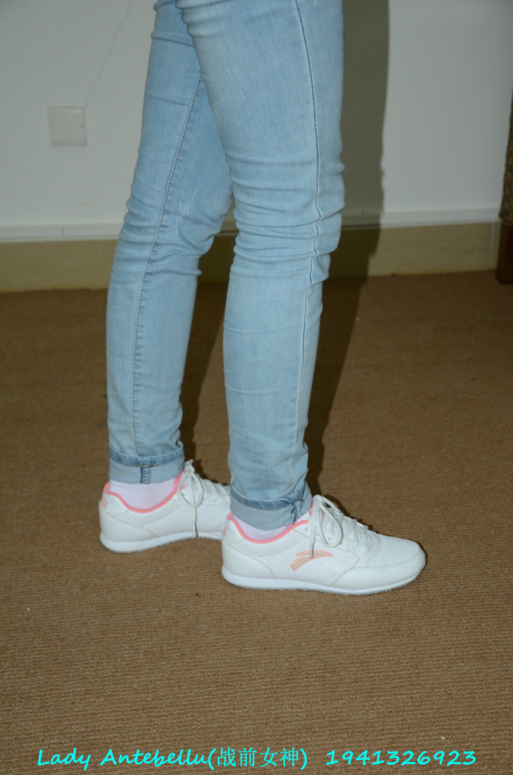 [战前女神] 恋足美腿棉袜女神级摄影套图 049 [283P-327MB]_第1集