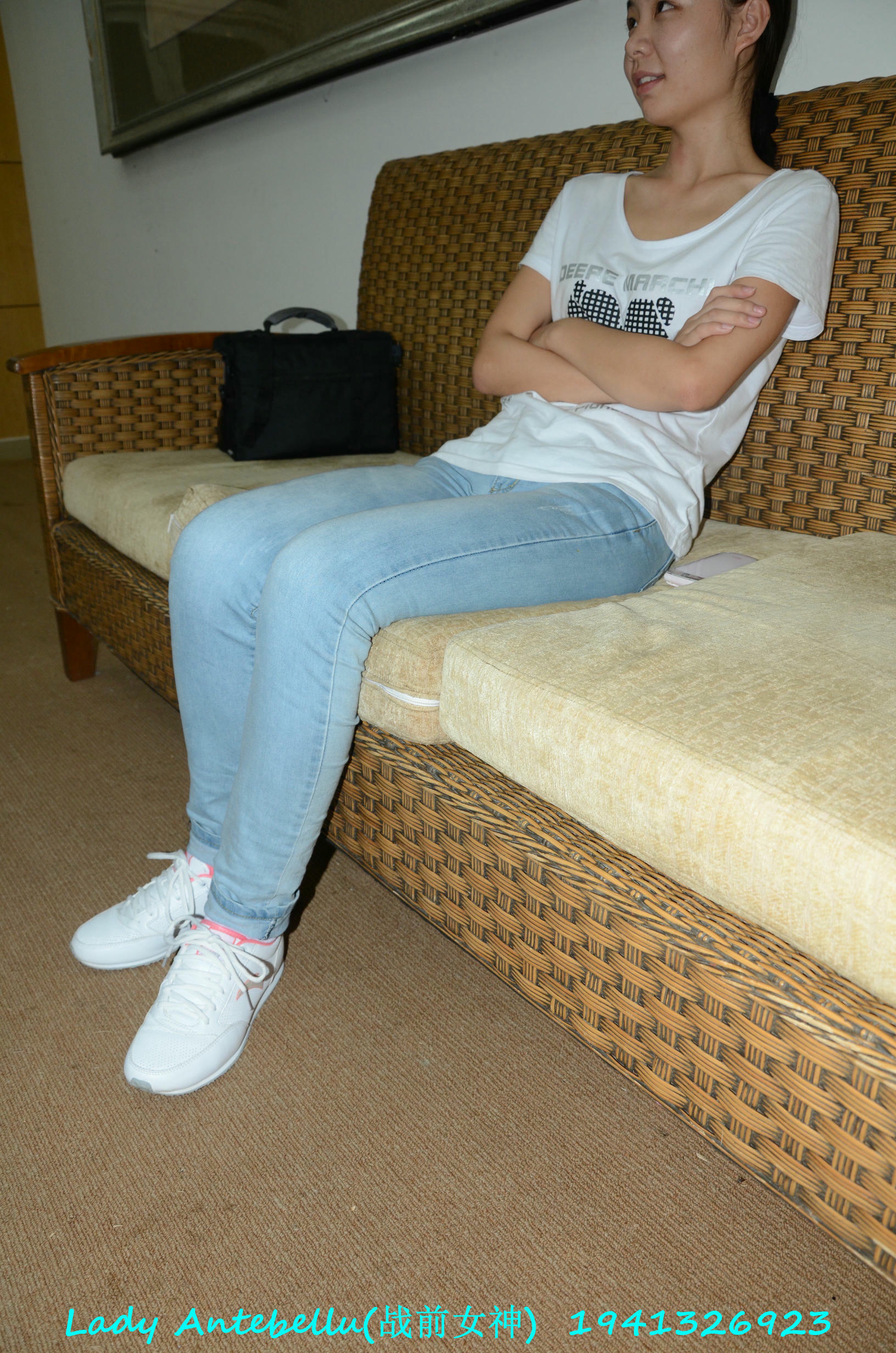 [战前女神] 恋足美腿棉袜女神级摄影套图 049 [283P-327MB]_第1集