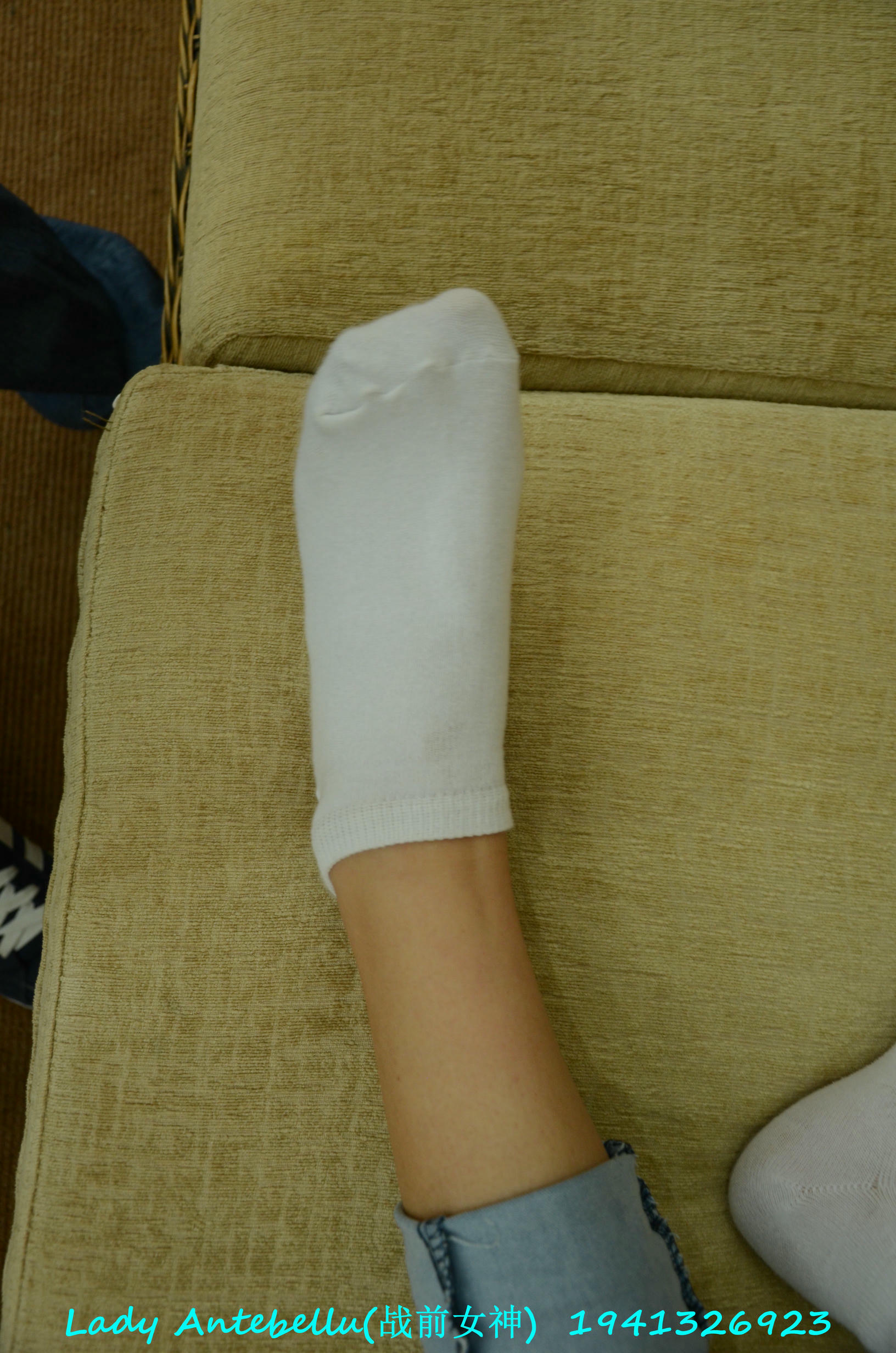 [战前女神] 恋足美腿棉袜女神级摄影套图 049 [283P-327MB]_第9集