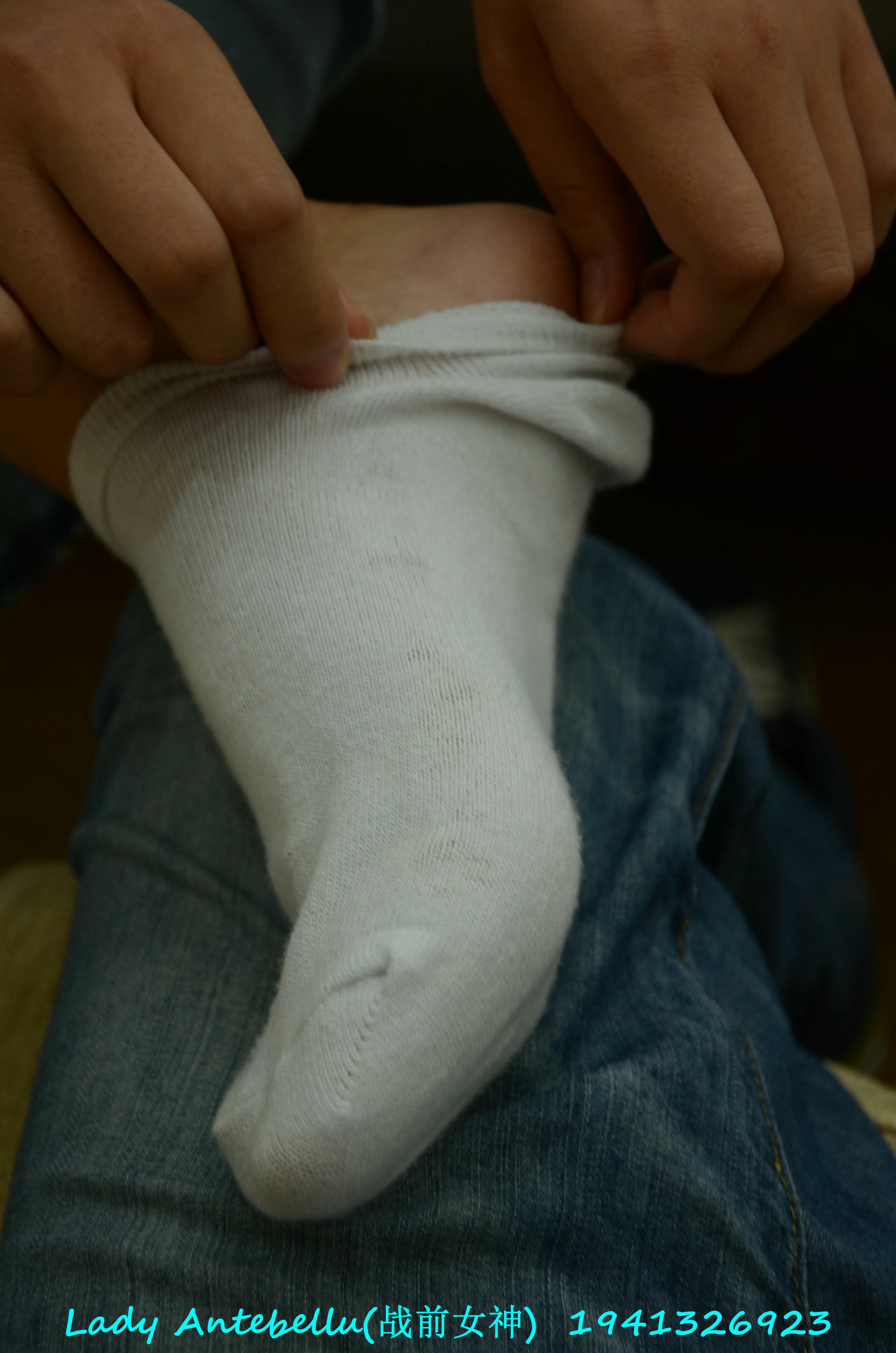 [战前女神] 恋足美腿棉袜女神级摄影套图 049 [283P-327MB]_第11集