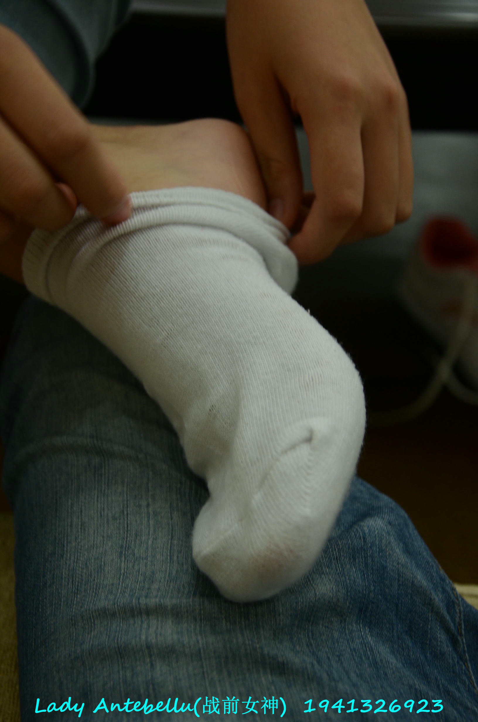 [战前女神] 恋足美腿棉袜女神级摄影套图 049 [283P-327MB]_第11集