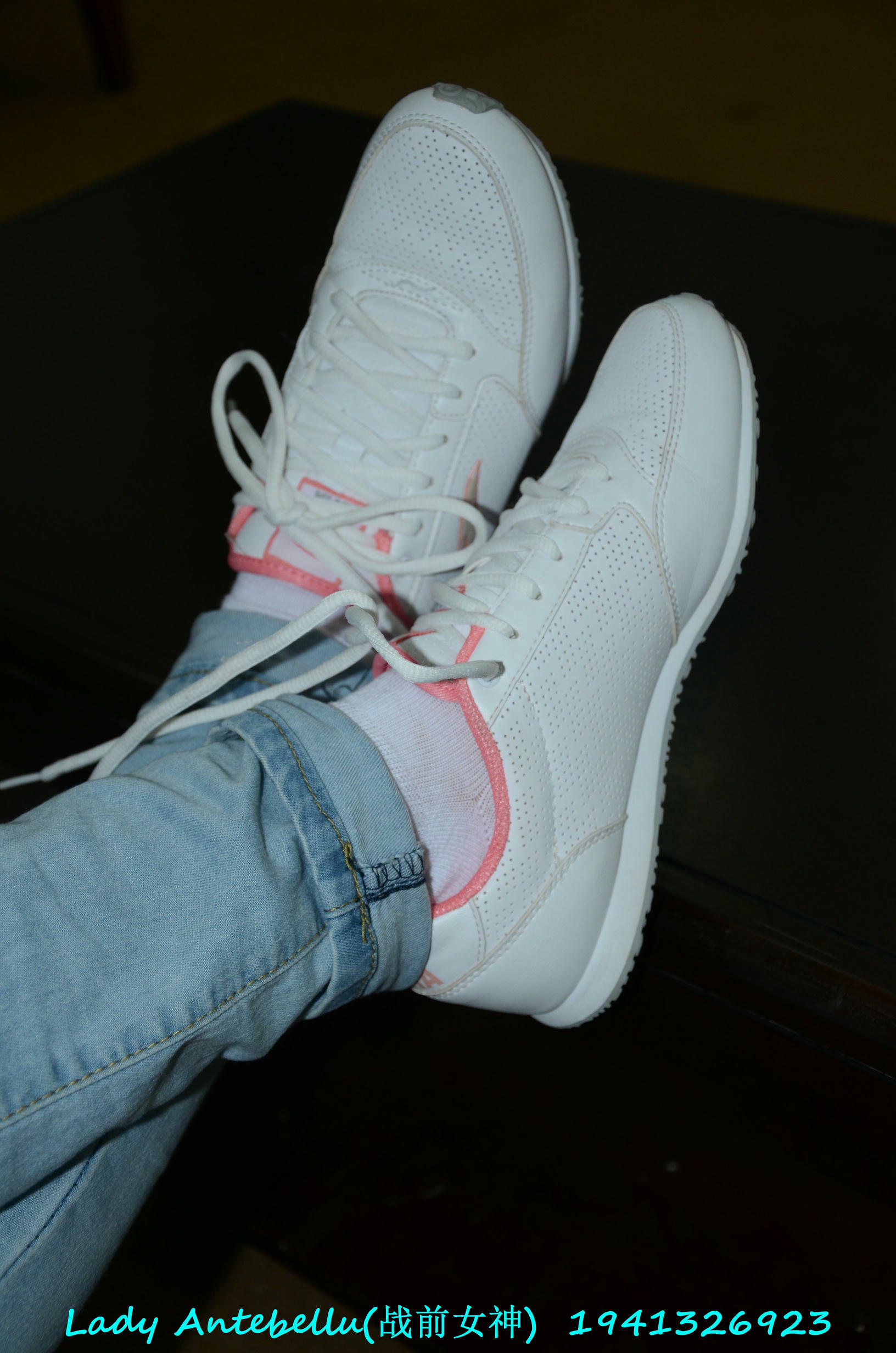 [战前女神] 恋足美腿棉袜女神级摄影套图 049 [283P-327MB]_第2集