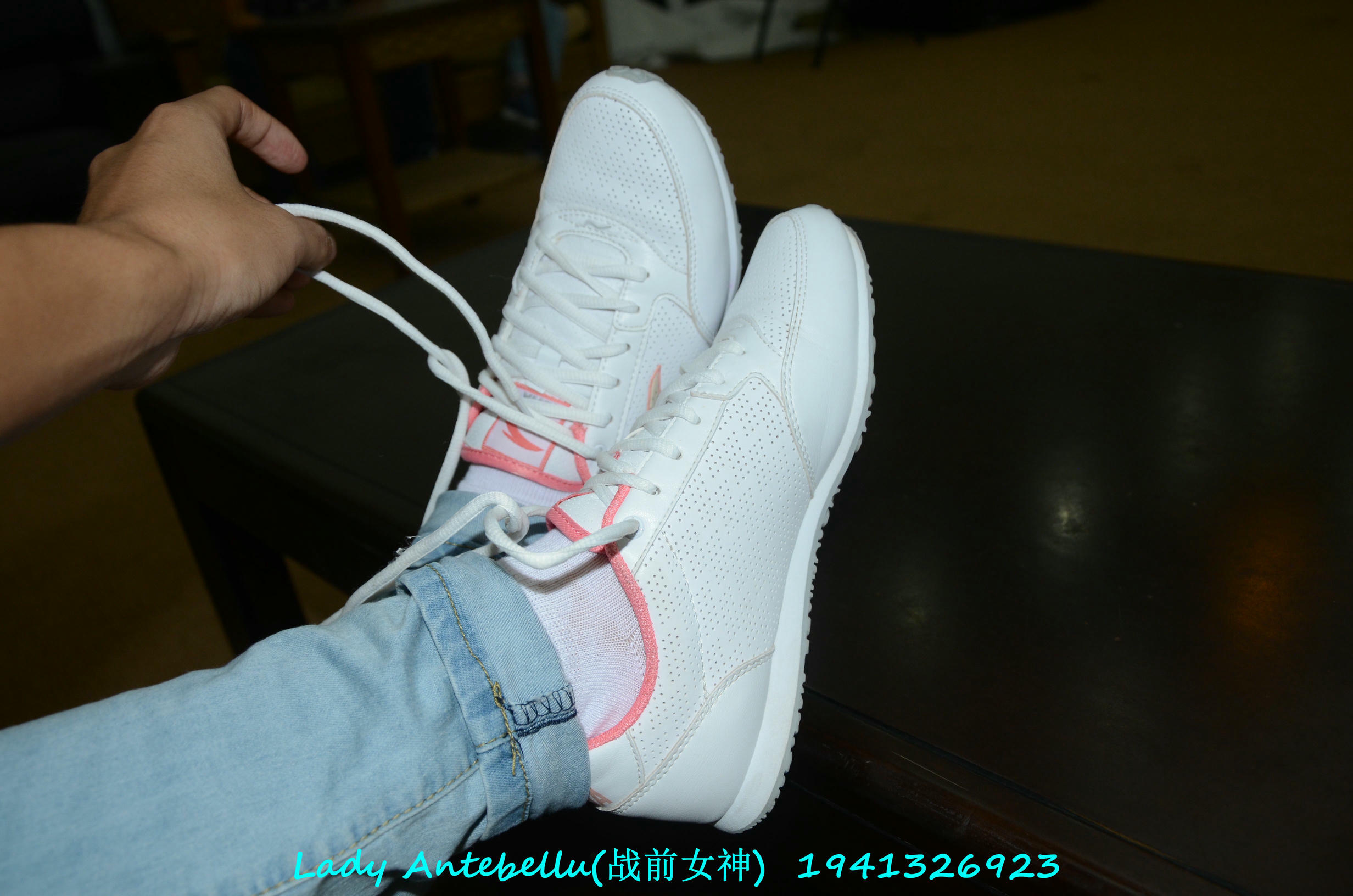 [战前女神] 恋足美腿棉袜女神级摄影套图 049 [283P-327MB]_第2集