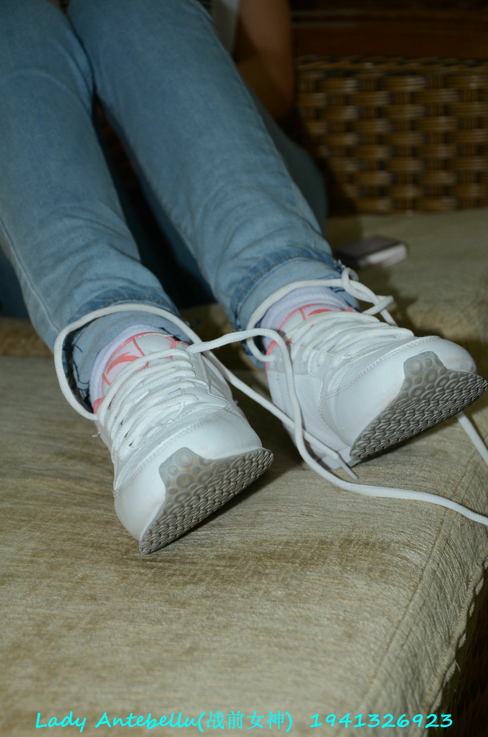 [战前女神] 恋足美腿棉袜女神级摄影套图 049 [283P-327MB]_第2集