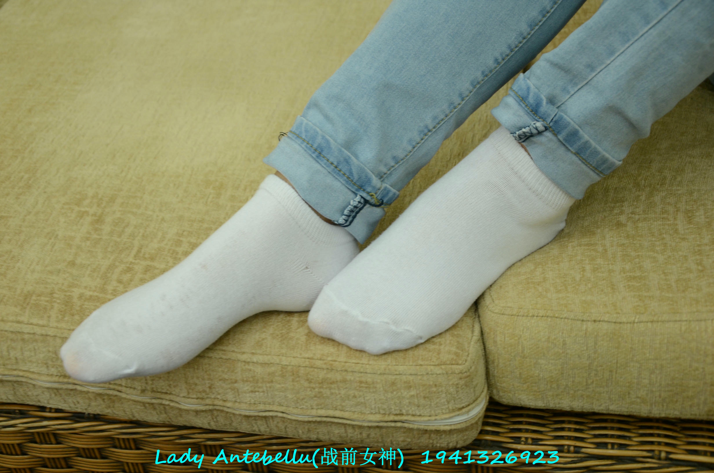 [战前女神] 恋足美腿棉袜女神级摄影套图 049 [283P-327MB]_第4集