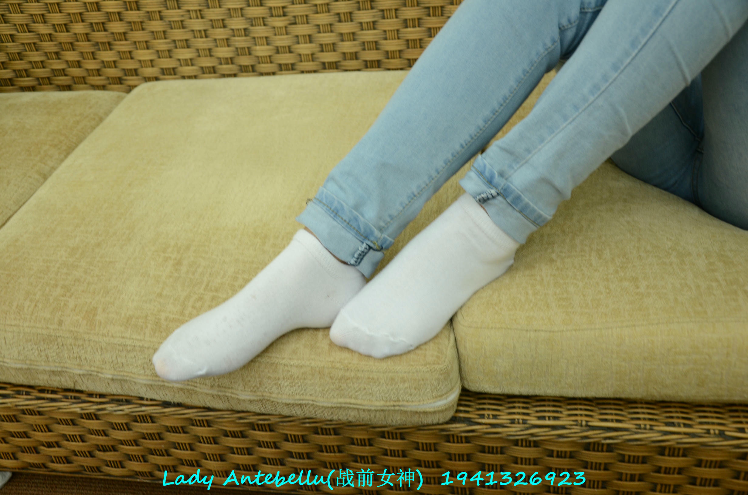 [战前女神] 恋足美腿棉袜女神级摄影套图 049 [283P-327MB]_第4集