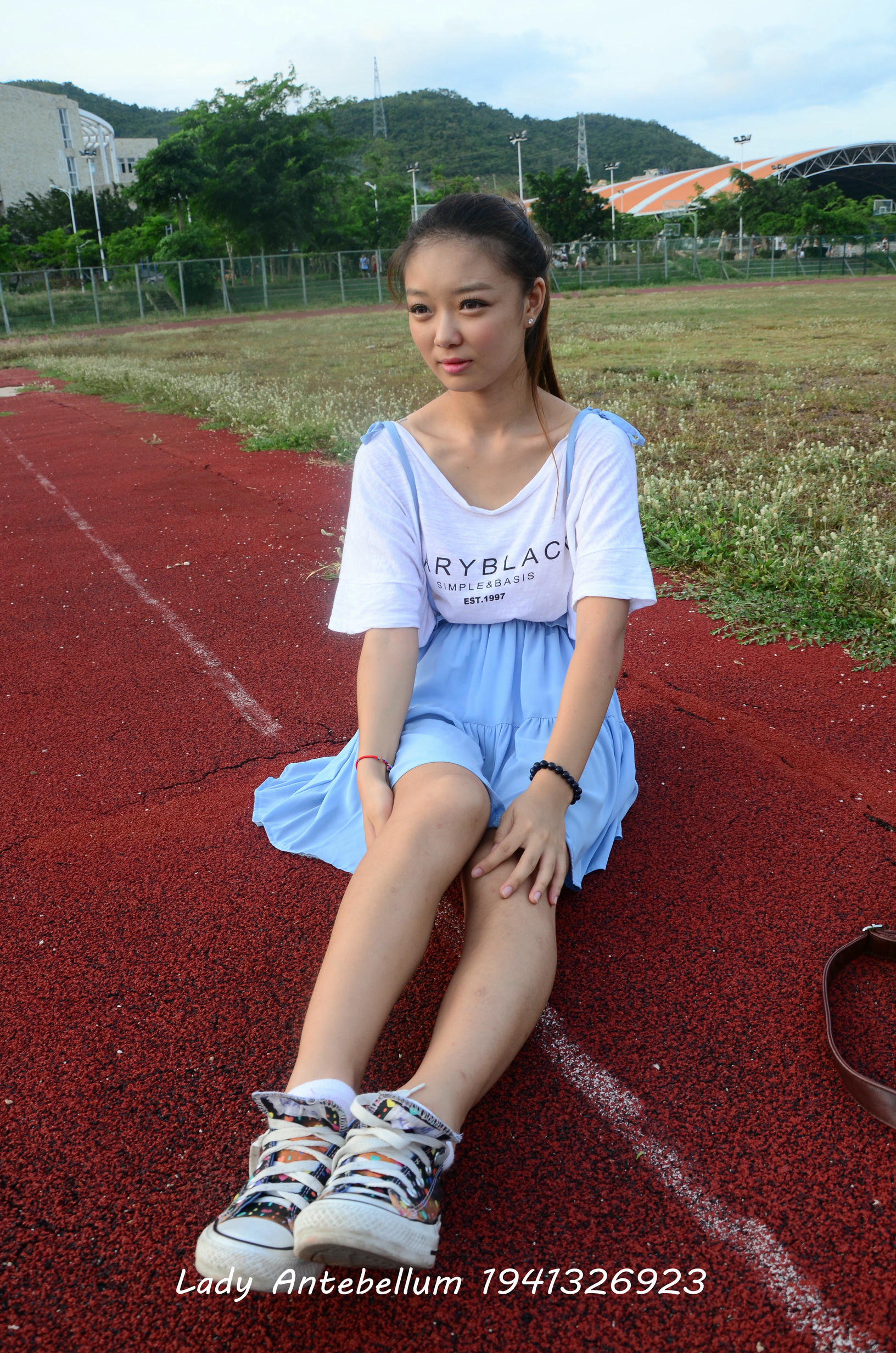 [战前女神] 恋足美腿棉袜女神级摄影套图 005 [73P-176MB]_第3集