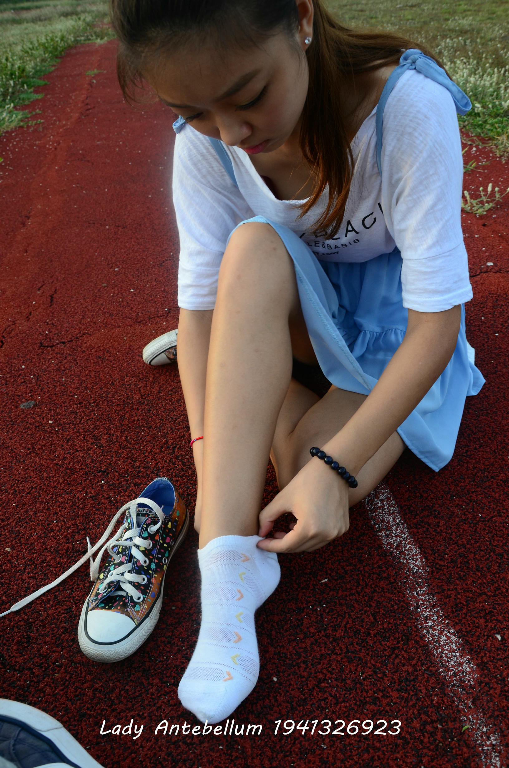 [战前女神] 恋足美腿棉袜女神级摄影套图 005 [73P-176MB]_第3集