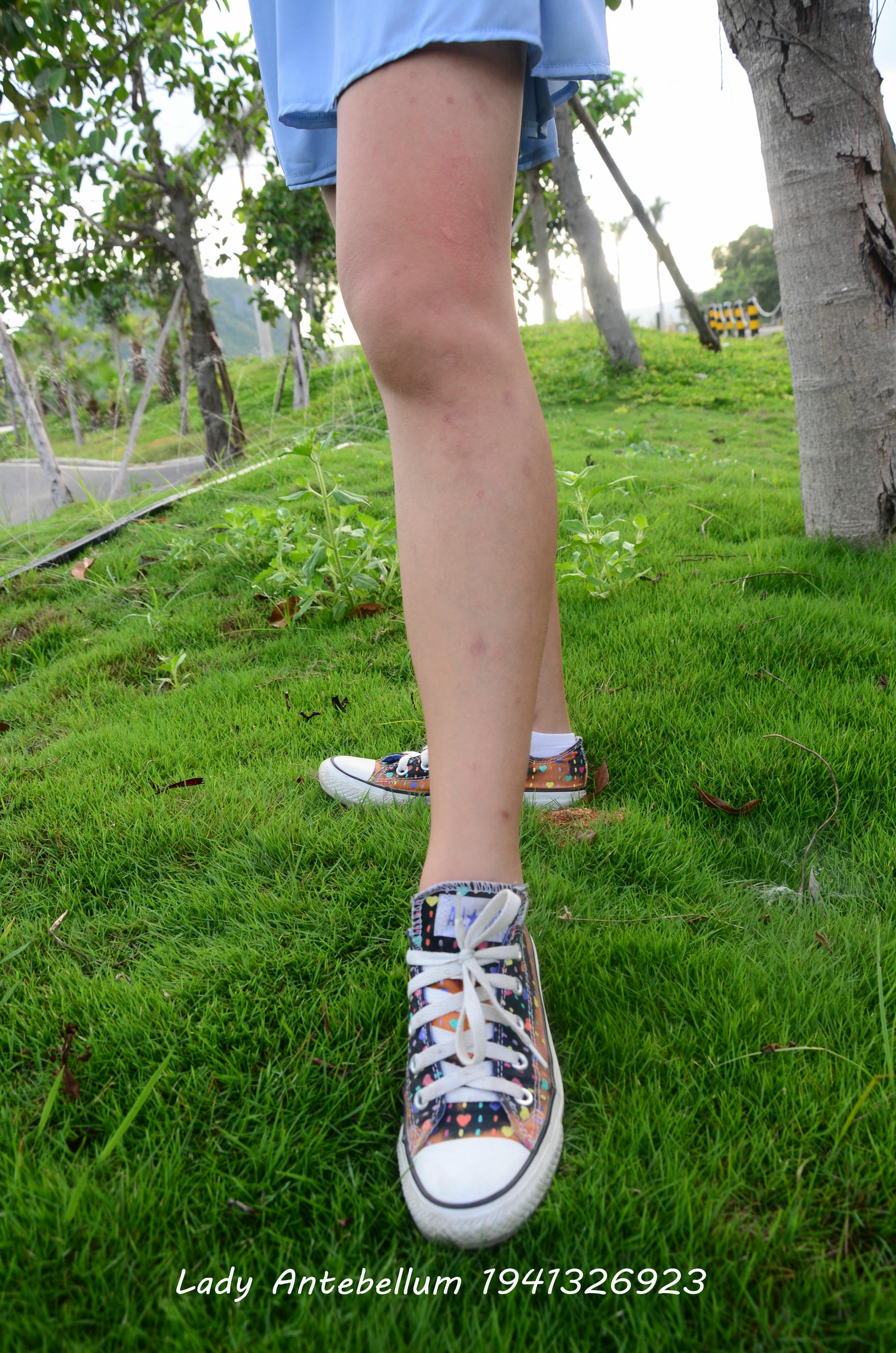 [战前女神] 恋足美腿棉袜女神级摄影套图 005 [73P-176MB]_第1集