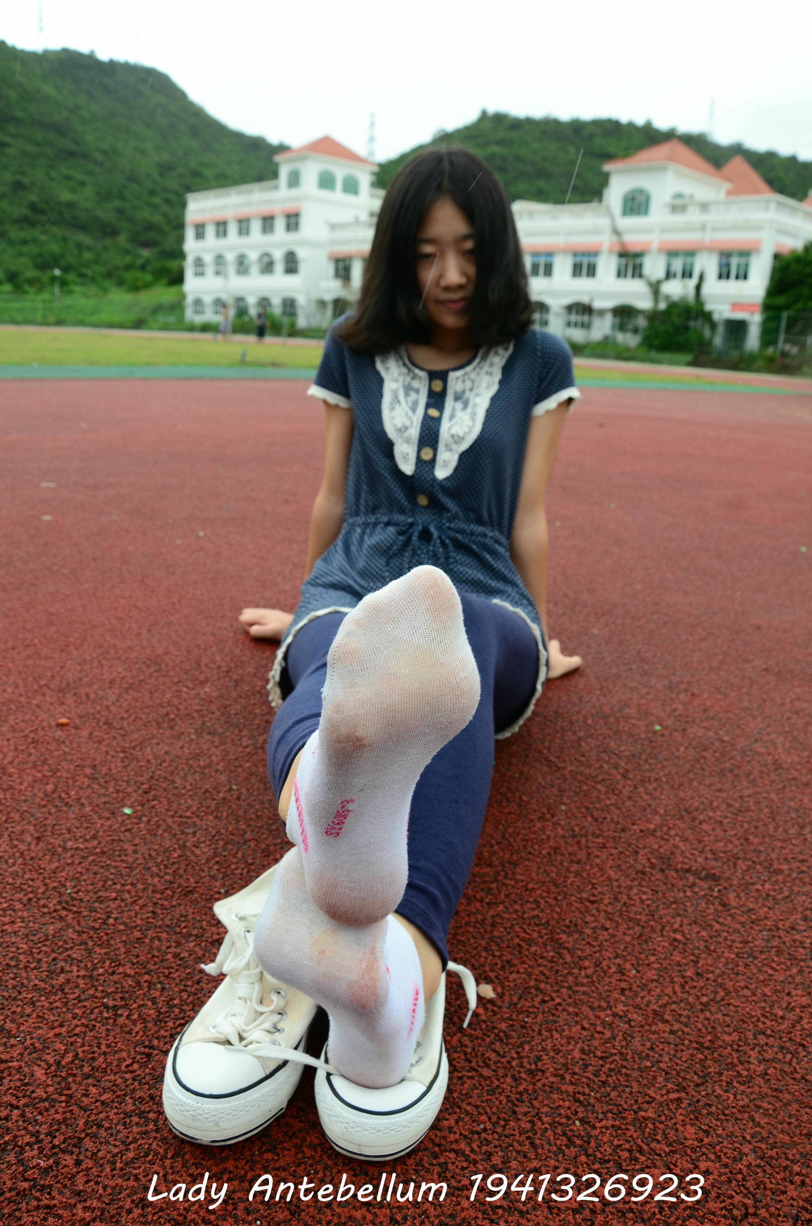 [战前女神] 恋足美腿棉袜女神级摄影套图 050 [117P-274MB]_第5集