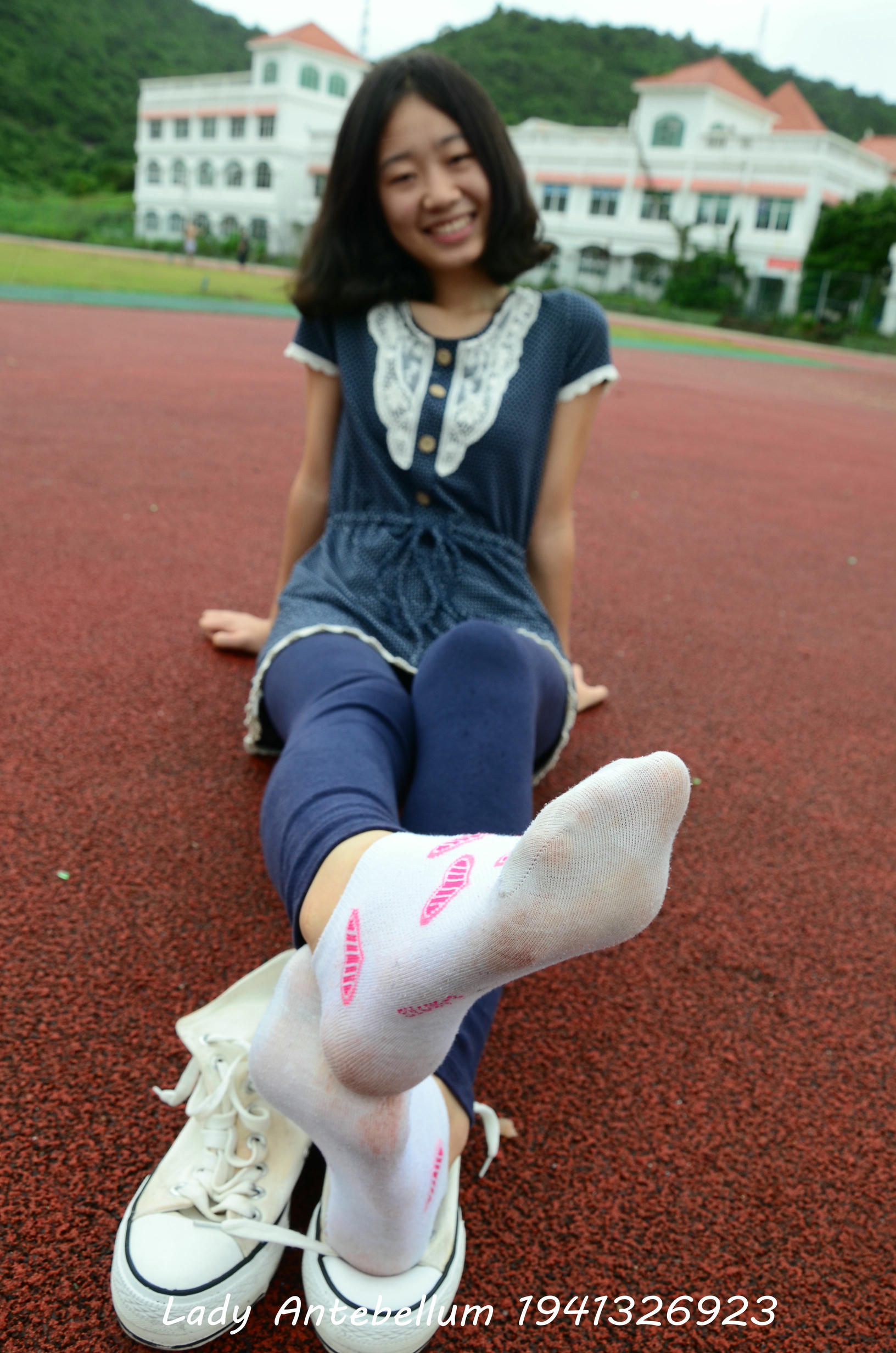 [战前女神] 恋足美腿棉袜女神级摄影套图 050 [117P-274MB]_第6集