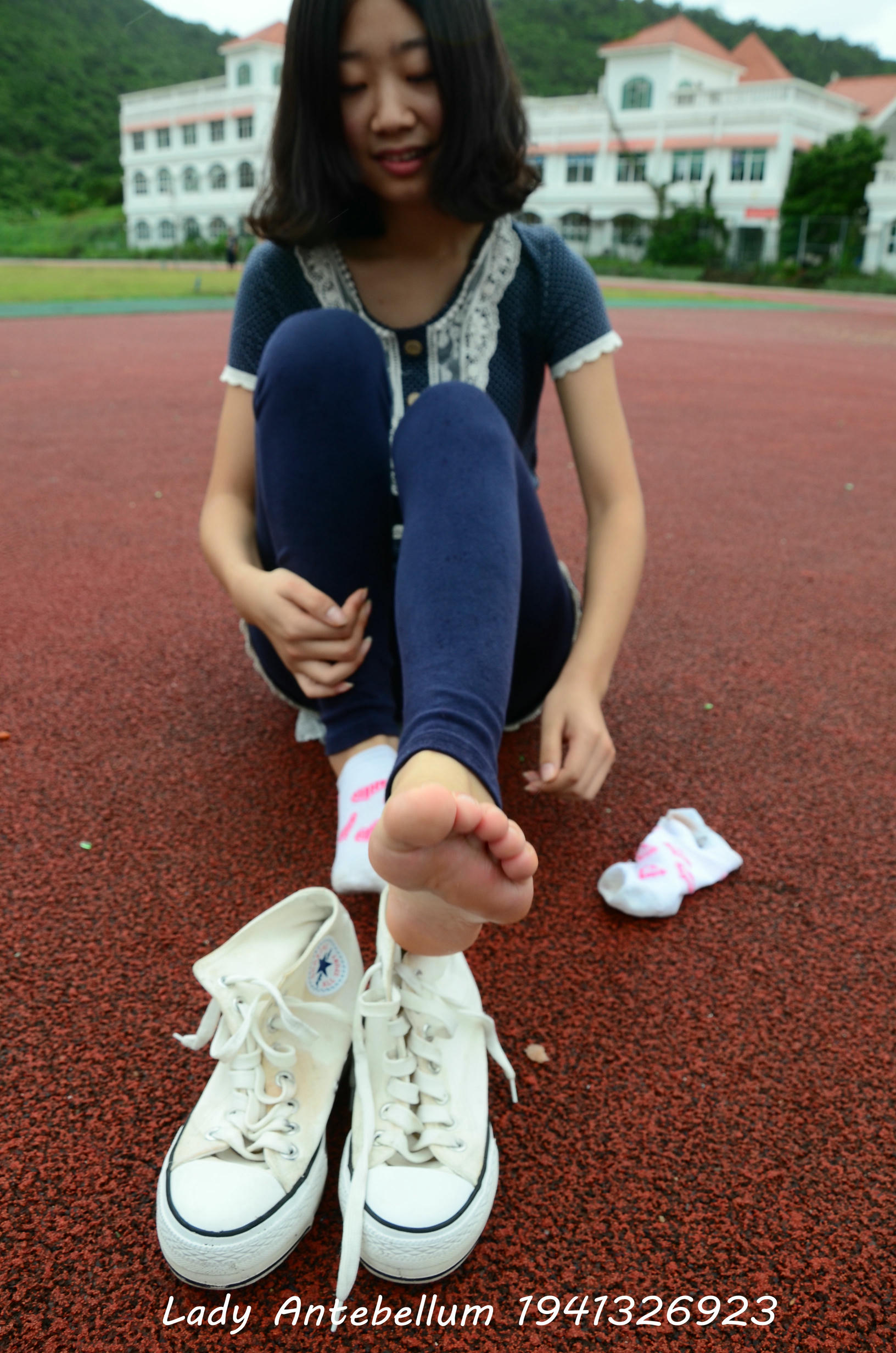 [战前女神] 恋足美腿棉袜女神级摄影套图 050 [117P-274MB]_第6集