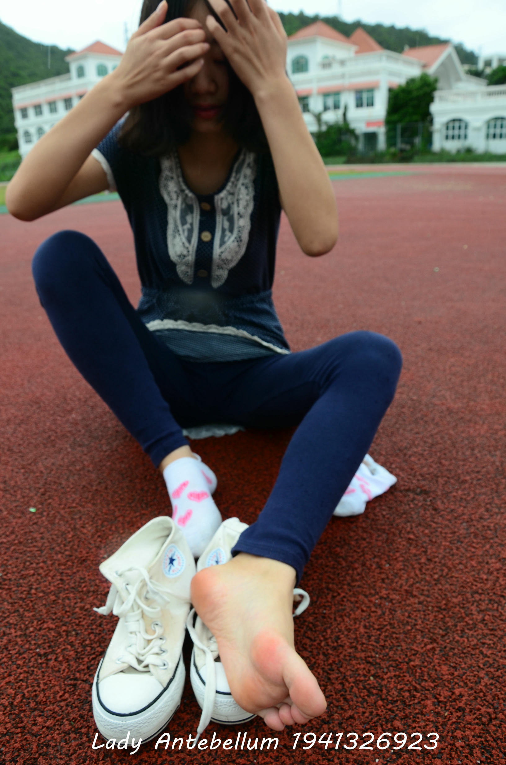 [战前女神] 恋足美腿棉袜女神级摄影套图 050 [117P-274MB]_第6集