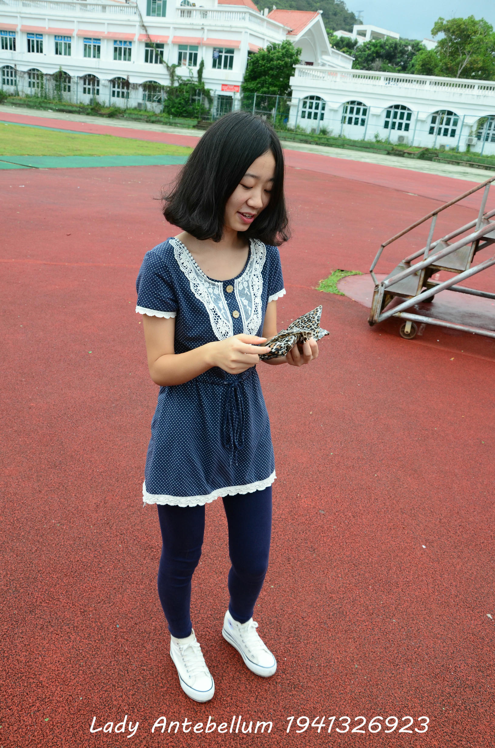 [战前女神] 恋足美腿棉袜女神级摄影套图 050 [117P-274MB]_第1集