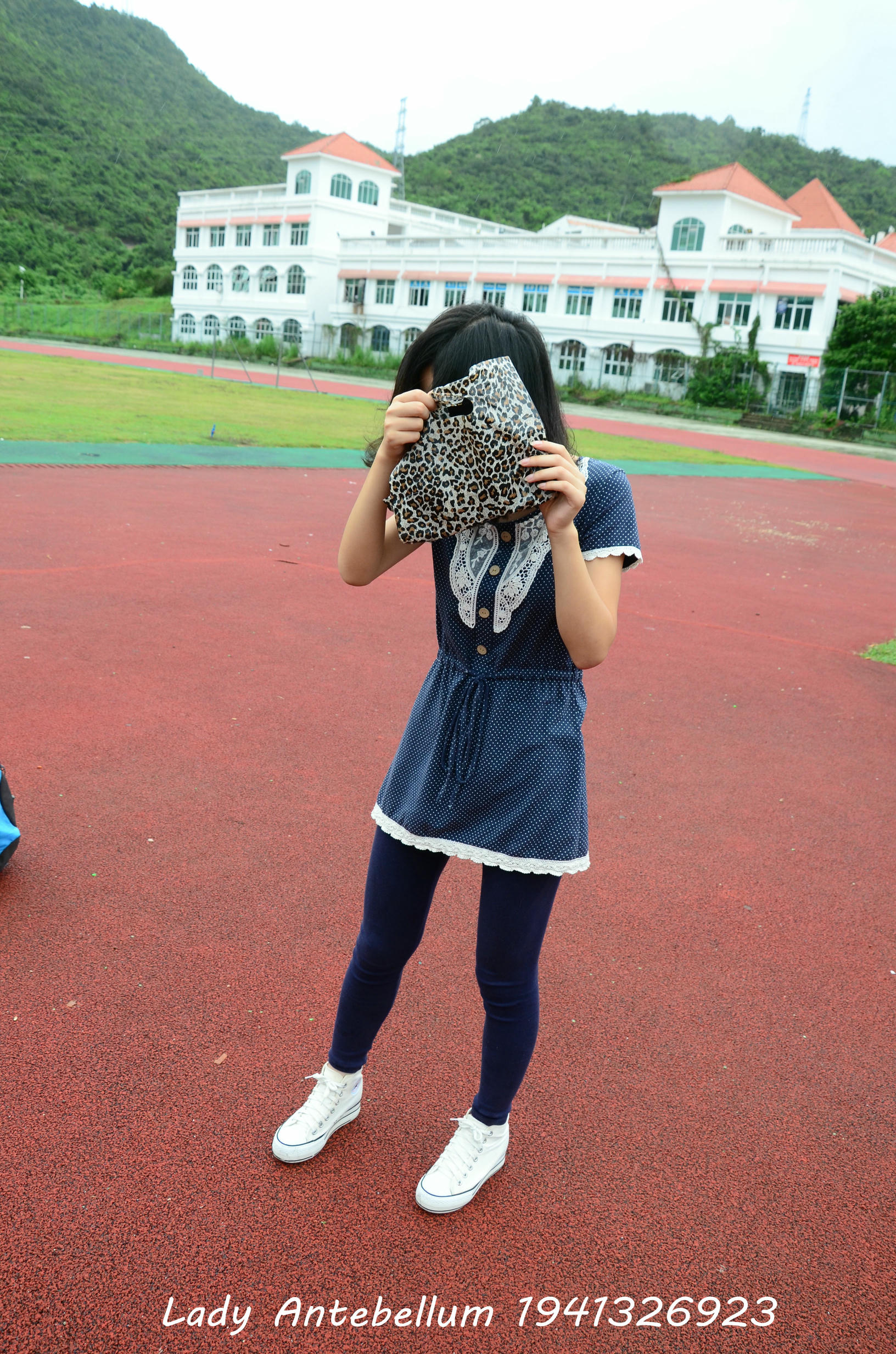 [战前女神] 恋足美腿棉袜女神级摄影套图 050 [117P-274MB]_第1集