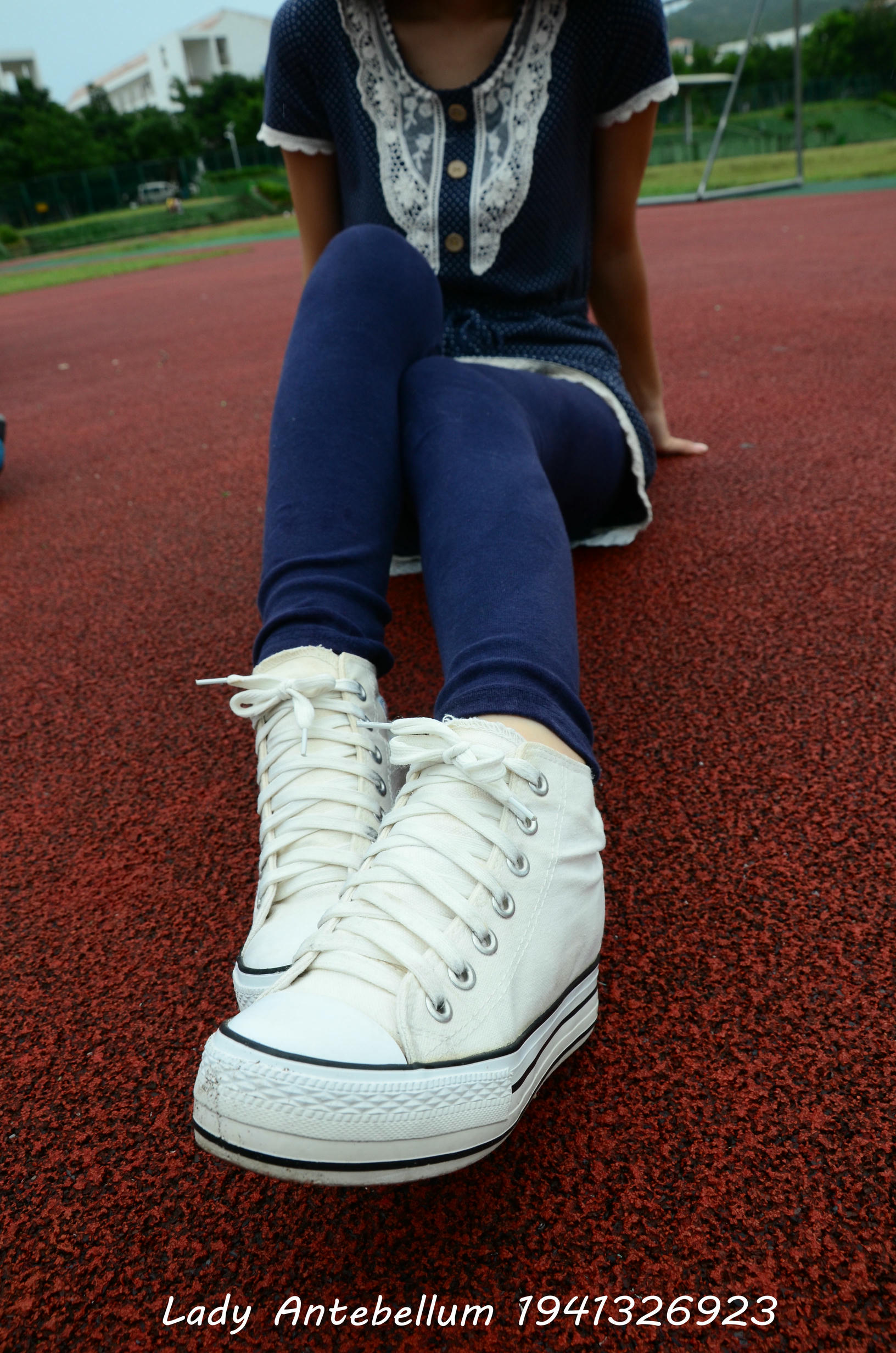 [战前女神] 恋足美腿棉袜女神级摄影套图 050 [117P-274MB]_第1集