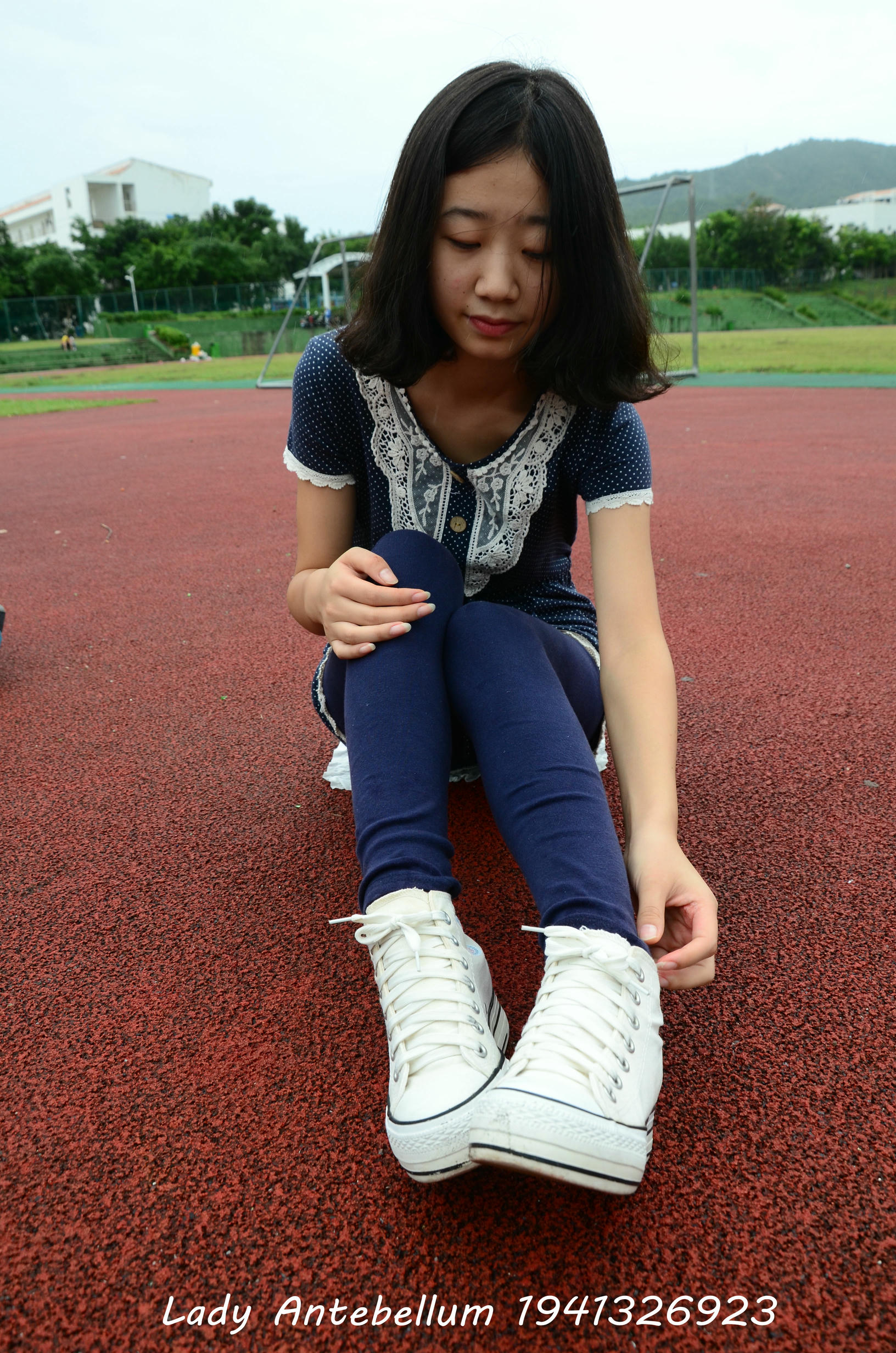 [战前女神] 恋足美腿棉袜女神级摄影套图 050 [117P-274MB]_第2集