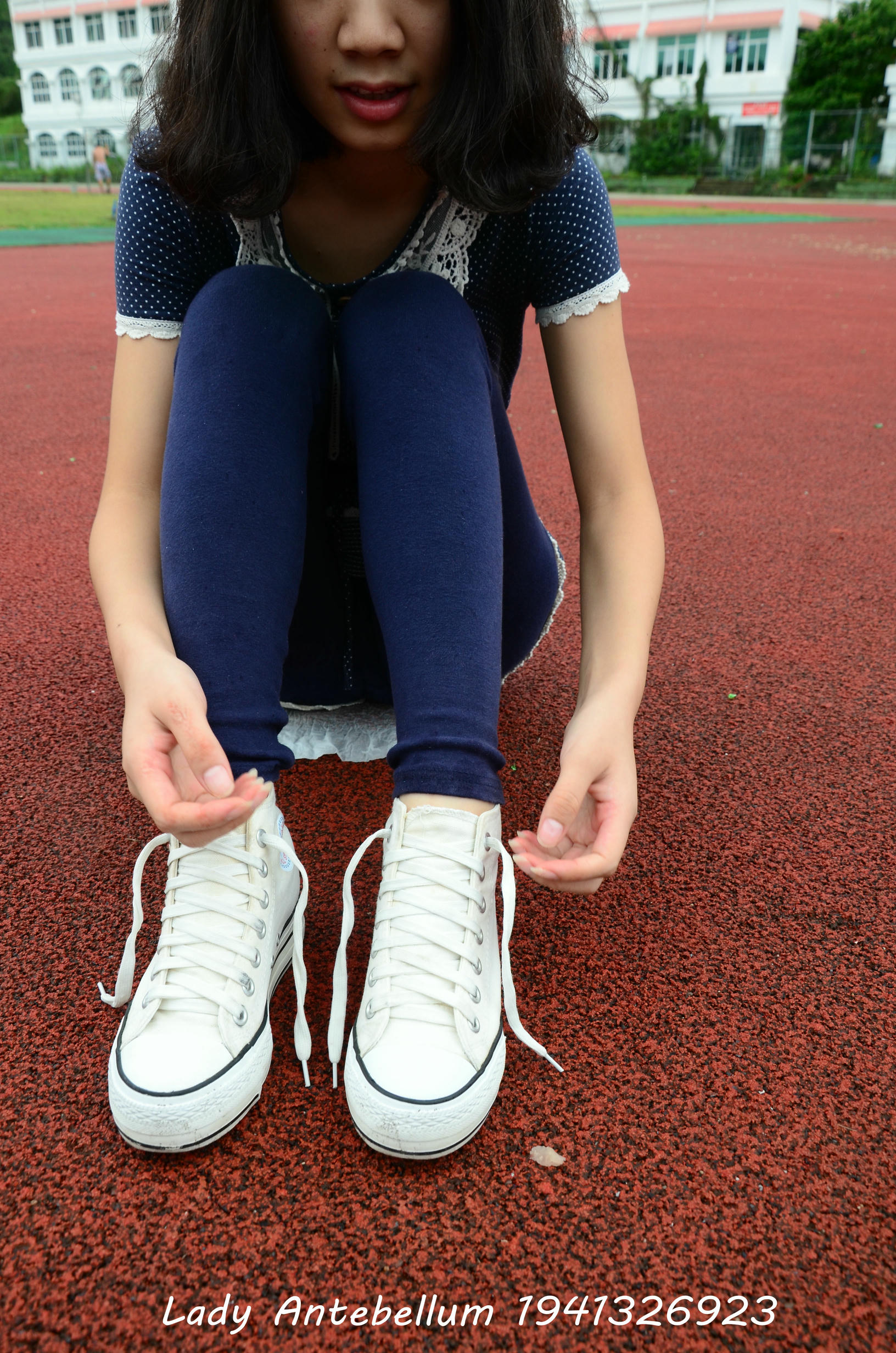 [战前女神] 恋足美腿棉袜女神级摄影套图 050 [117P-274MB]_第2集