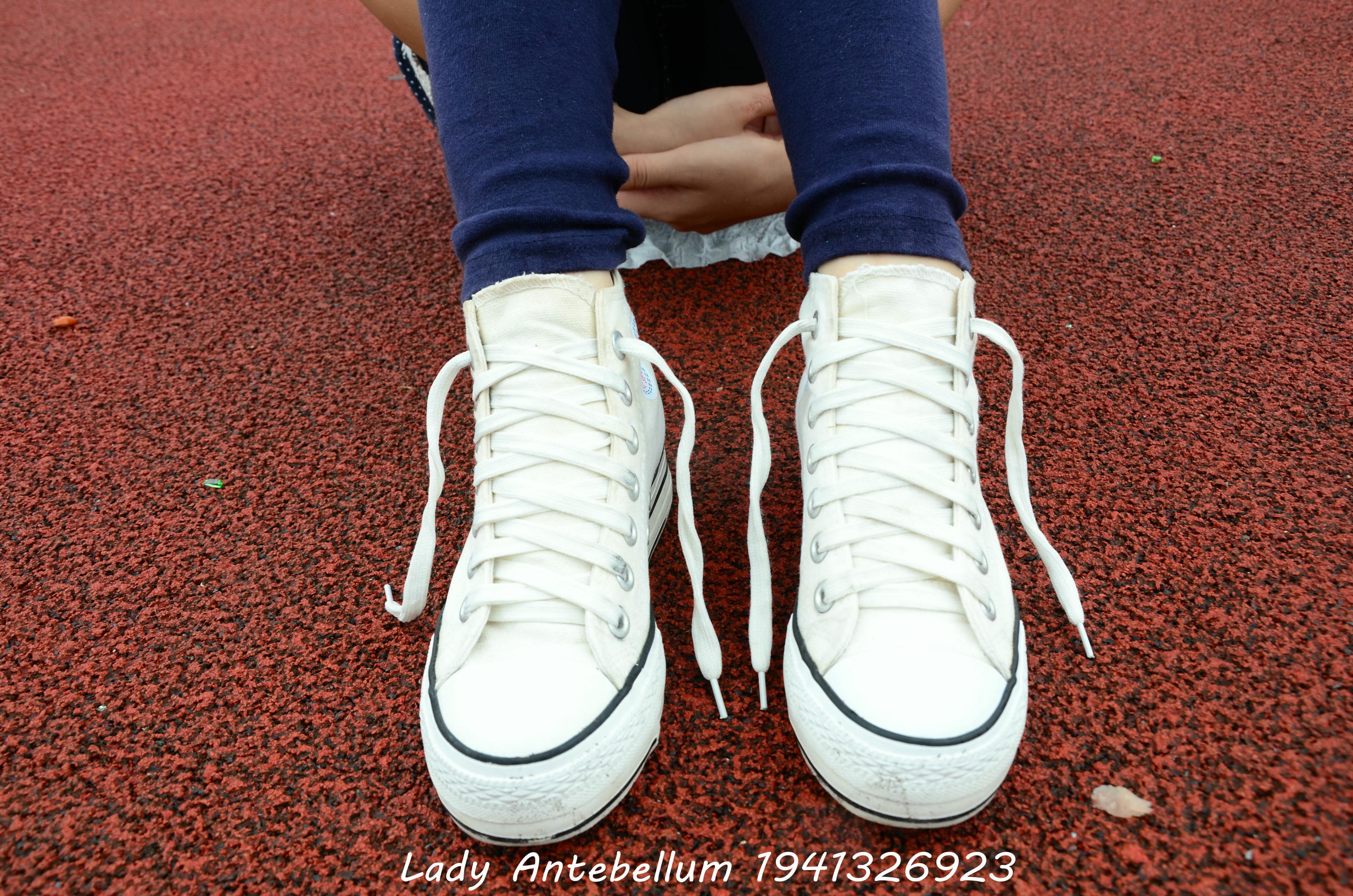 [战前女神] 恋足美腿棉袜女神级摄影套图 050 [117P-274MB]_第2集