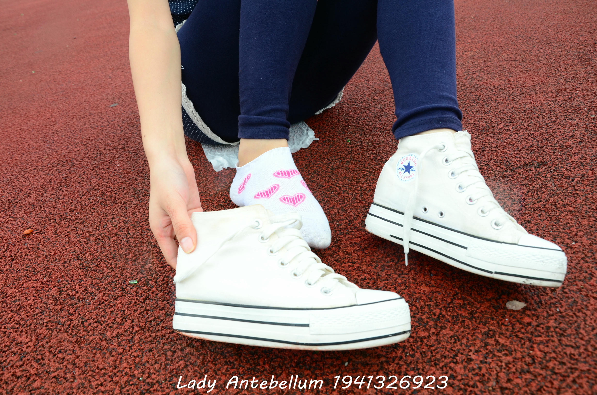 [战前女神] 恋足美腿棉袜女神级摄影套图 050 [117P-274MB]_第3集