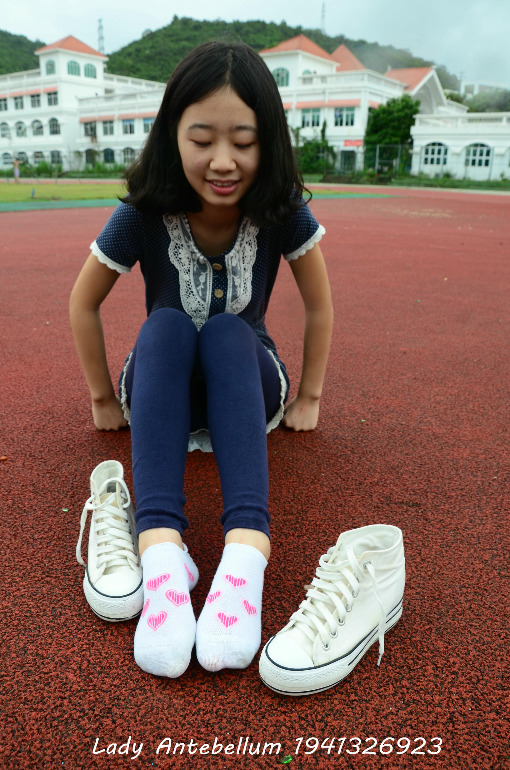 [战前女神] 恋足美腿棉袜女神级摄影套图 050 [117P-274MB]_第3集