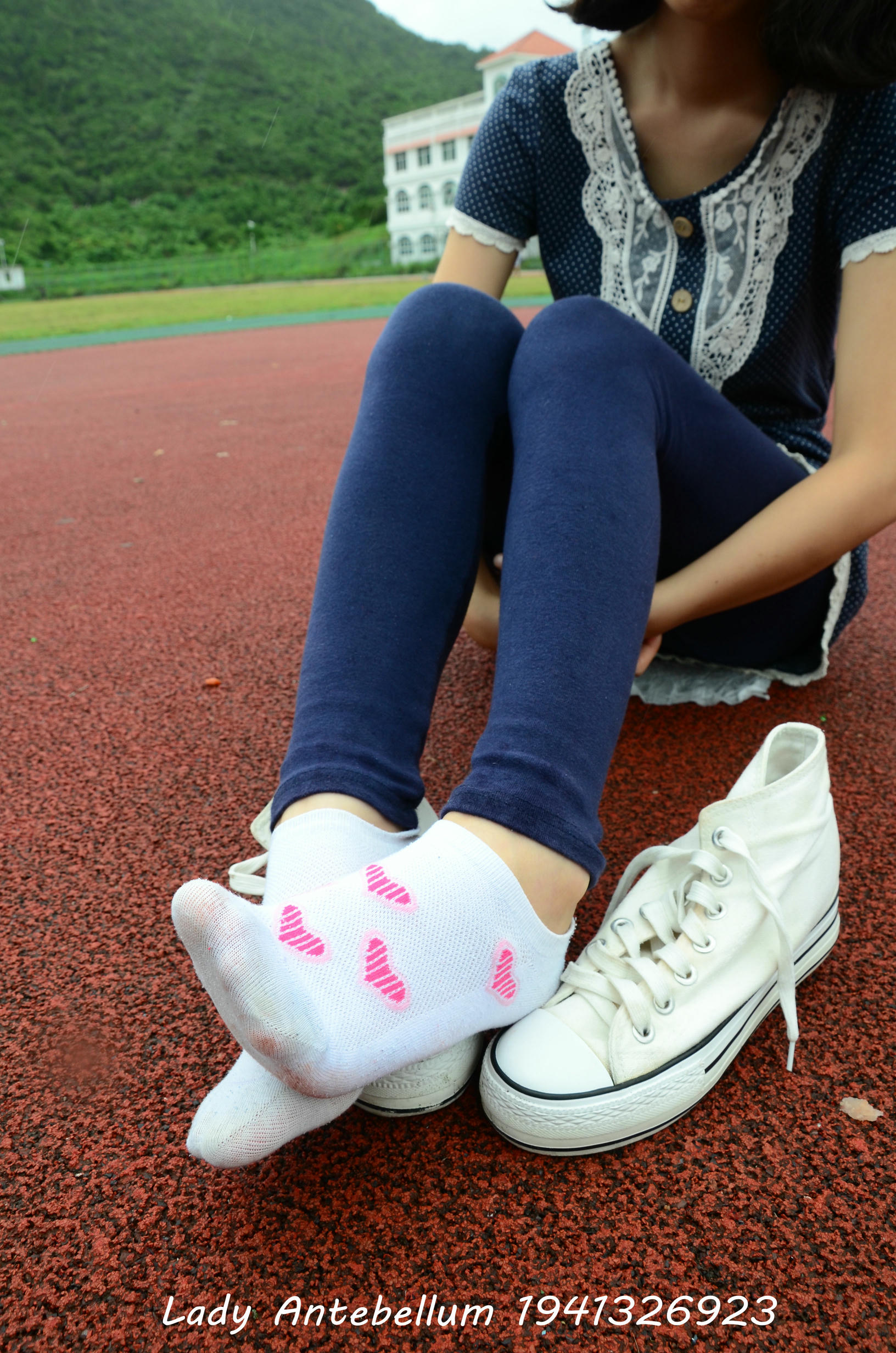 [战前女神] 恋足美腿棉袜女神级摄影套图 050 [117P-274MB]_第4集