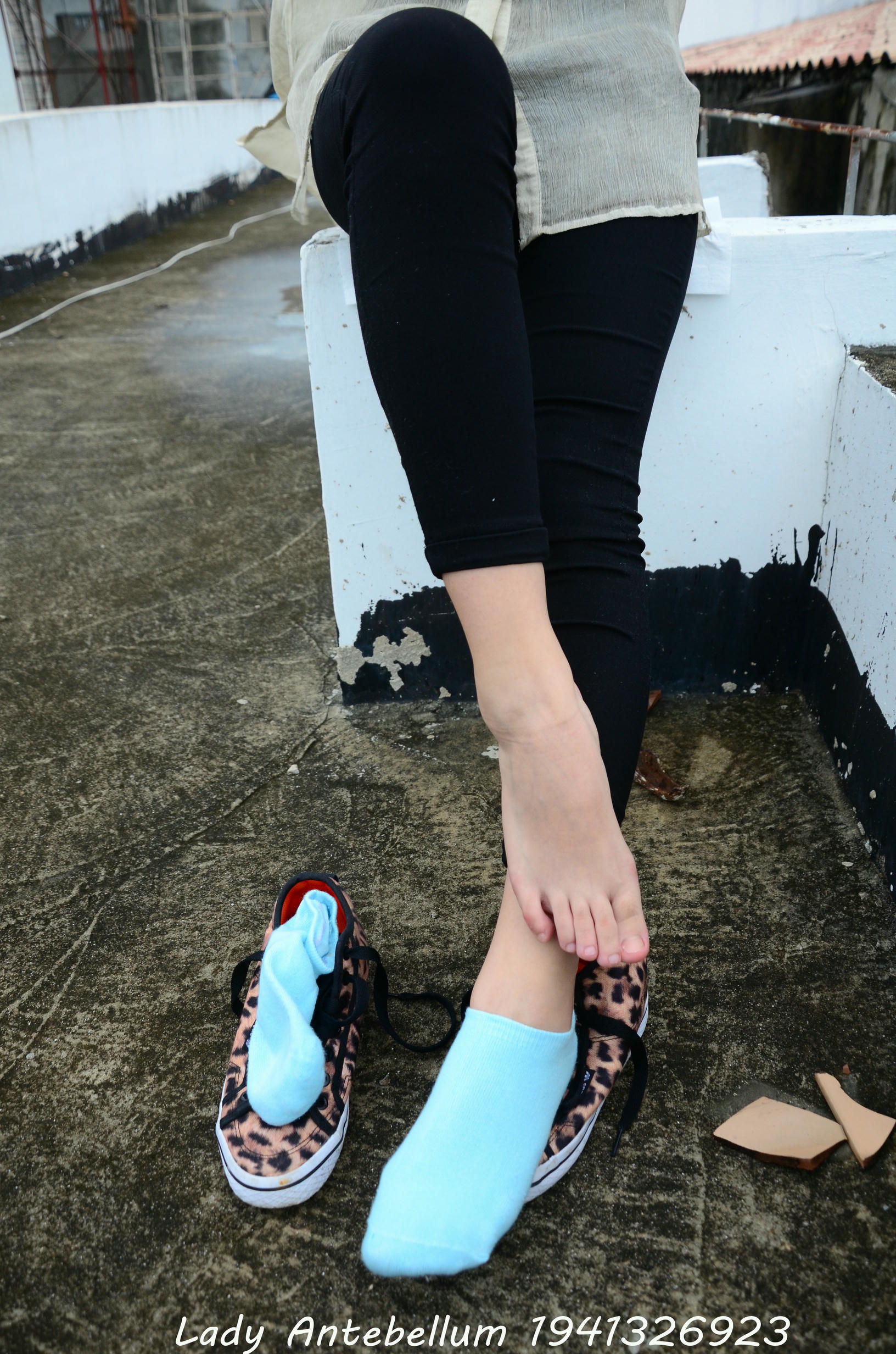 [战前女神] 恋足美腿棉袜女神级摄影套图 051 [155P-255MB]_第6集