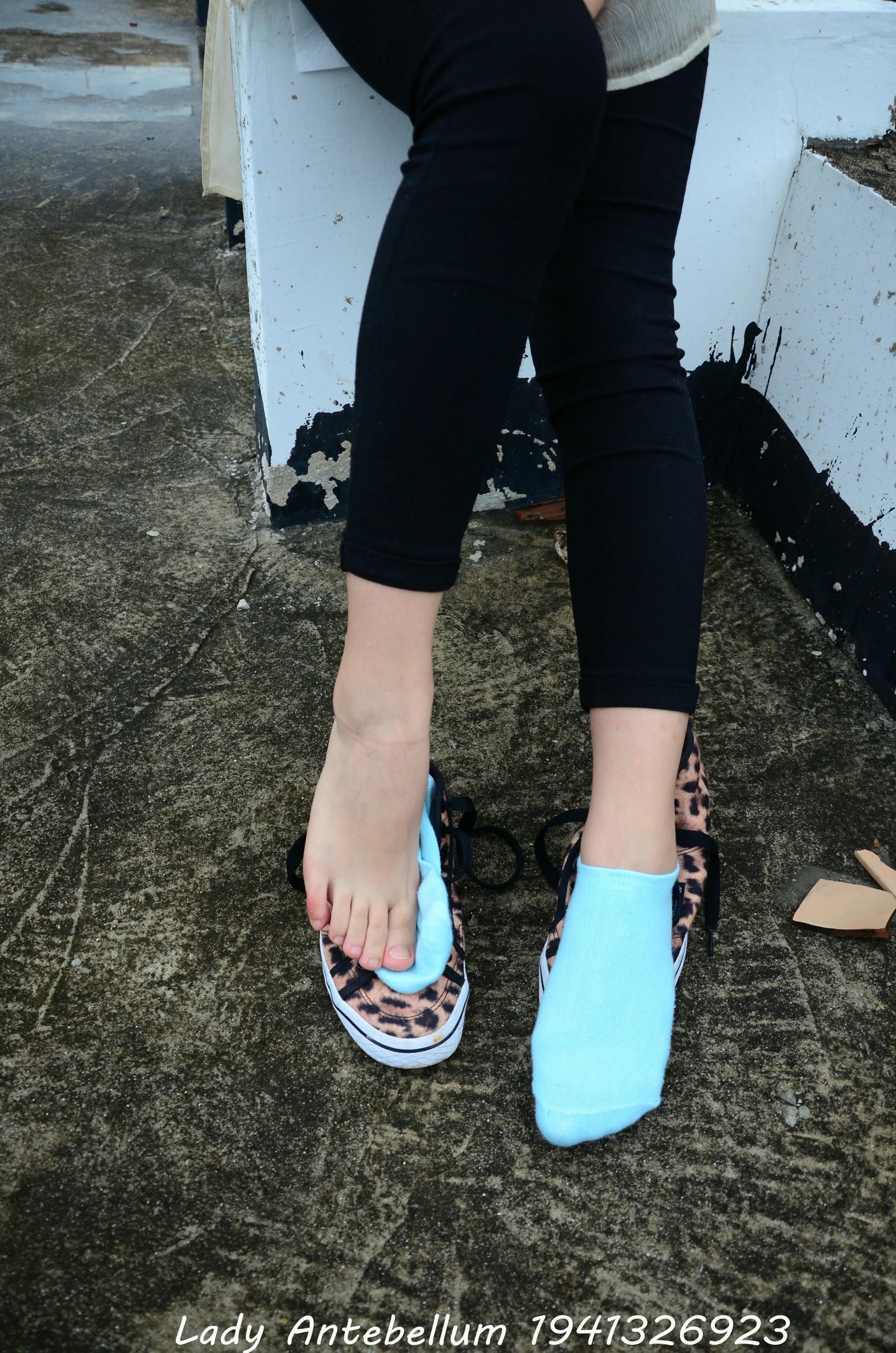 [战前女神] 恋足美腿棉袜女神级摄影套图 051 [155P-255MB]_第7集