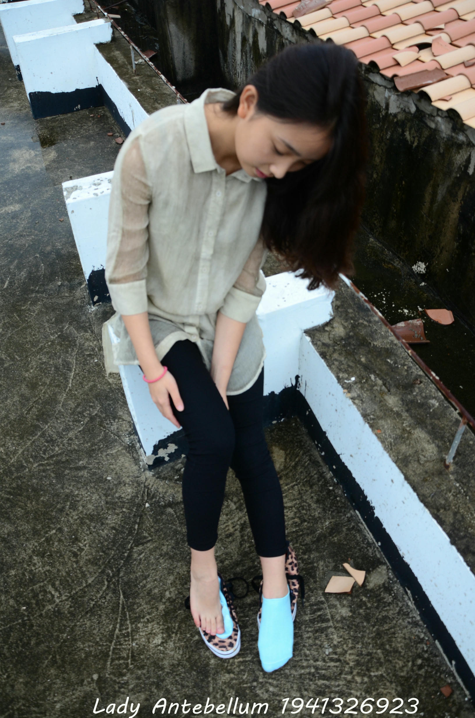 [战前女神] 恋足美腿棉袜女神级摄影套图 051 [155P-255MB]_第7集