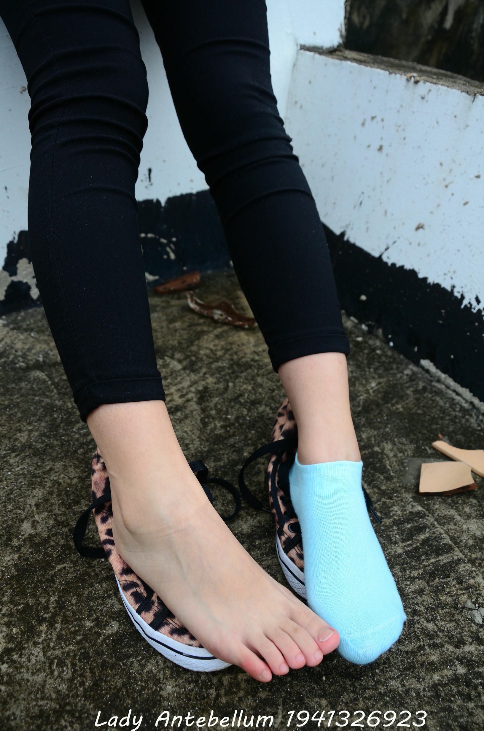 [战前女神] 恋足美腿棉袜女神级摄影套图 051 [155P-255MB]_第7集