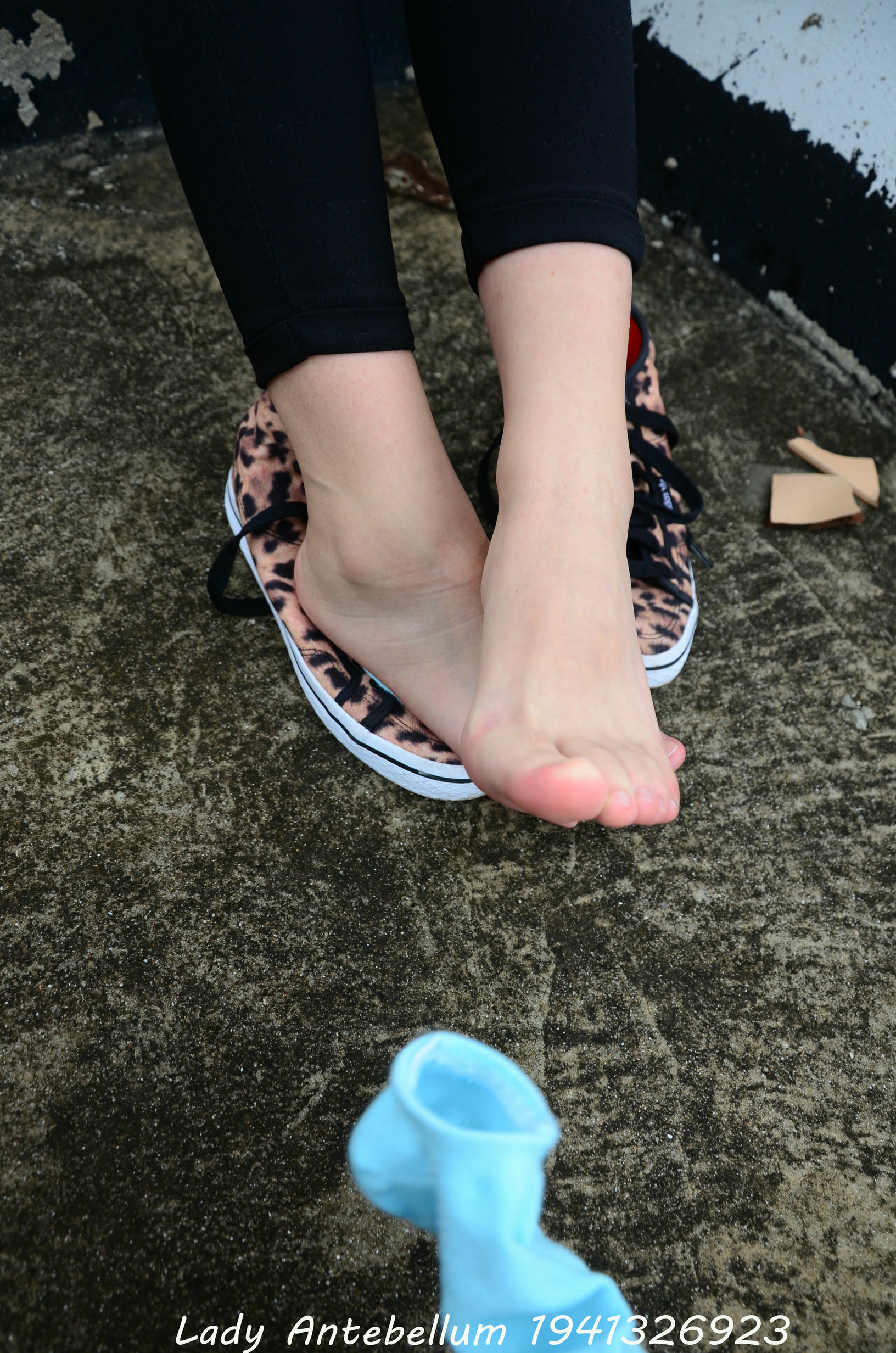 [战前女神] 恋足美腿棉袜女神级摄影套图 051 [155P-255MB]_第7集