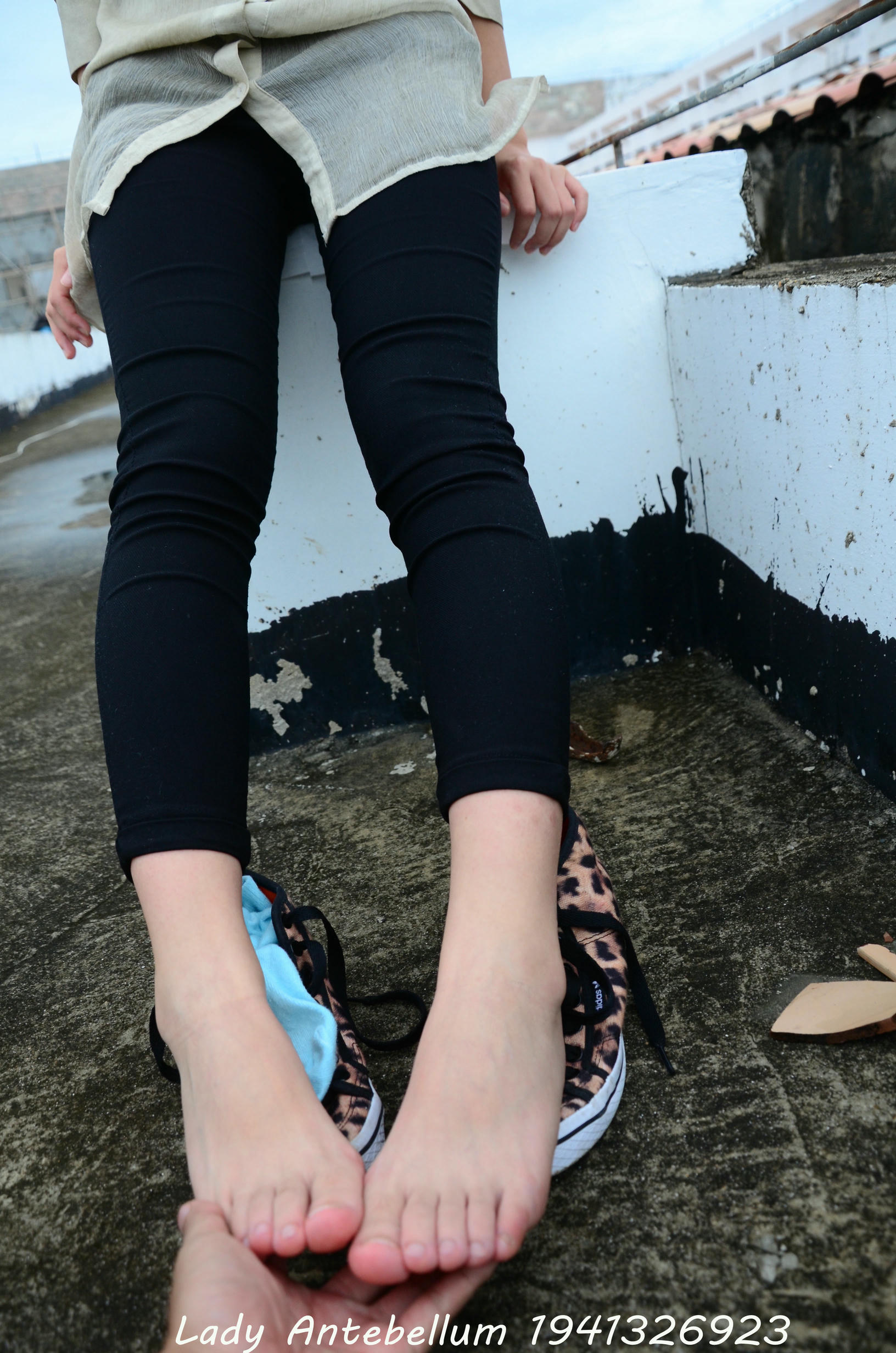 [战前女神] 恋足美腿棉袜女神级摄影套图 051 [155P-255MB]_第8集