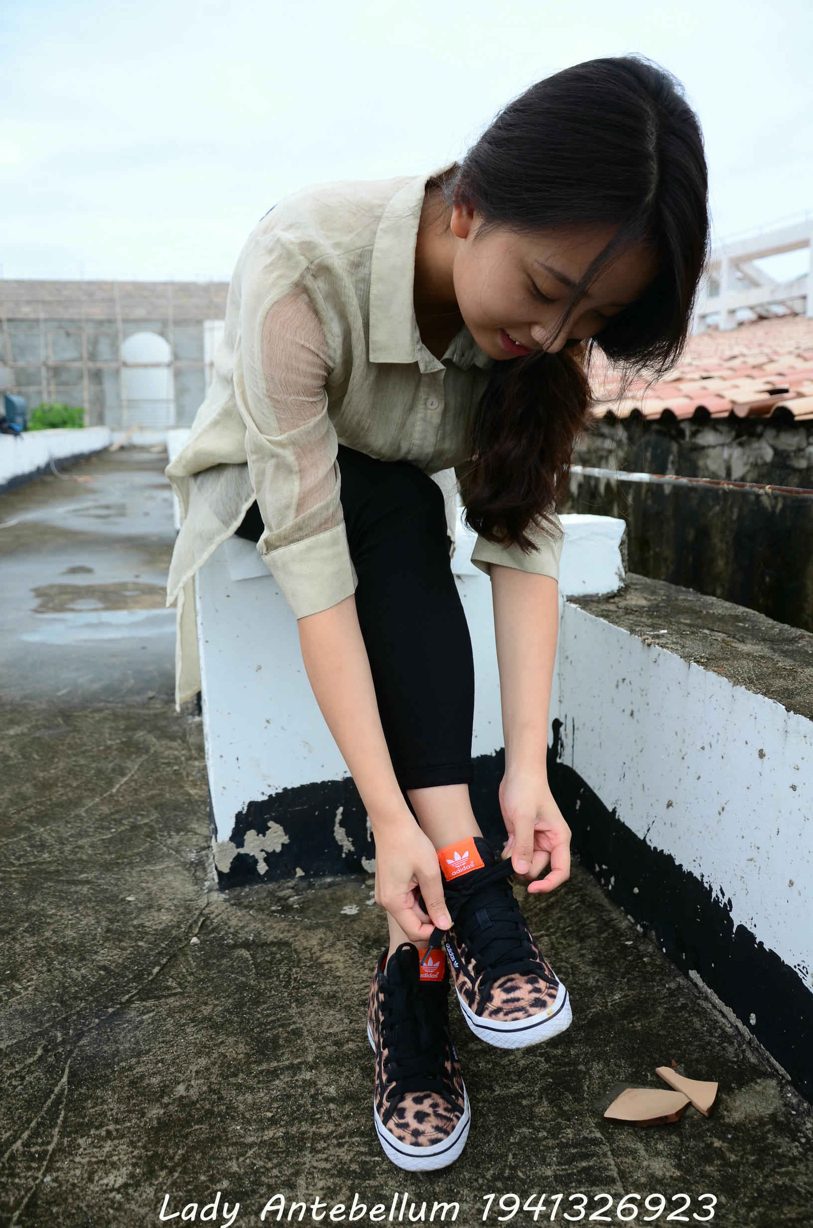 [战前女神] 恋足美腿棉袜女神级摄影套图 051 [155P-255MB]_第1集