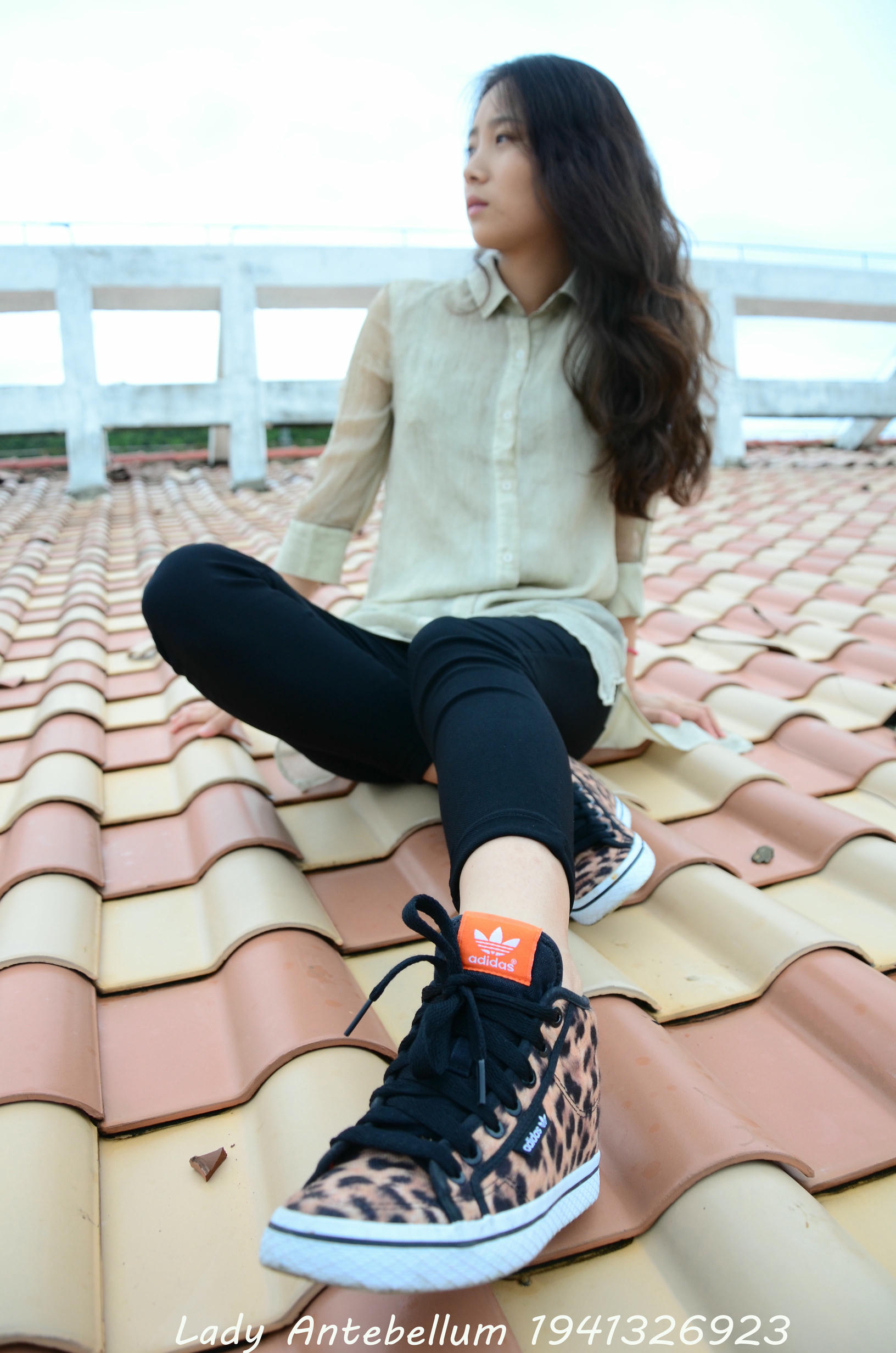 [战前女神] 恋足美腿棉袜女神级摄影套图 051 [155P-255MB]_第1集