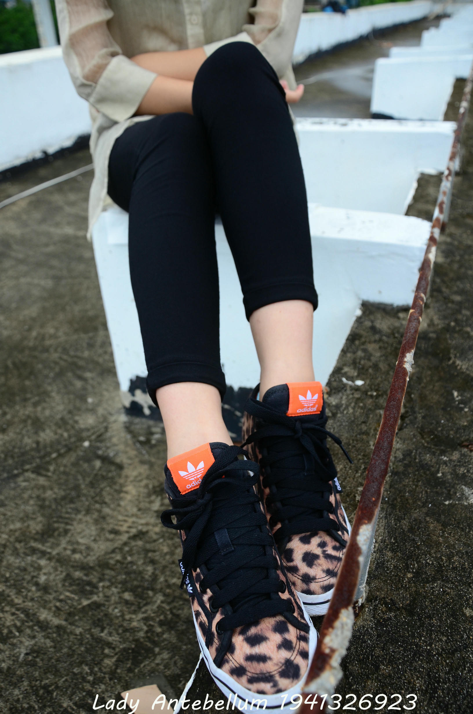 [战前女神] 恋足美腿棉袜女神级摄影套图 051 [155P-255MB]_第2集